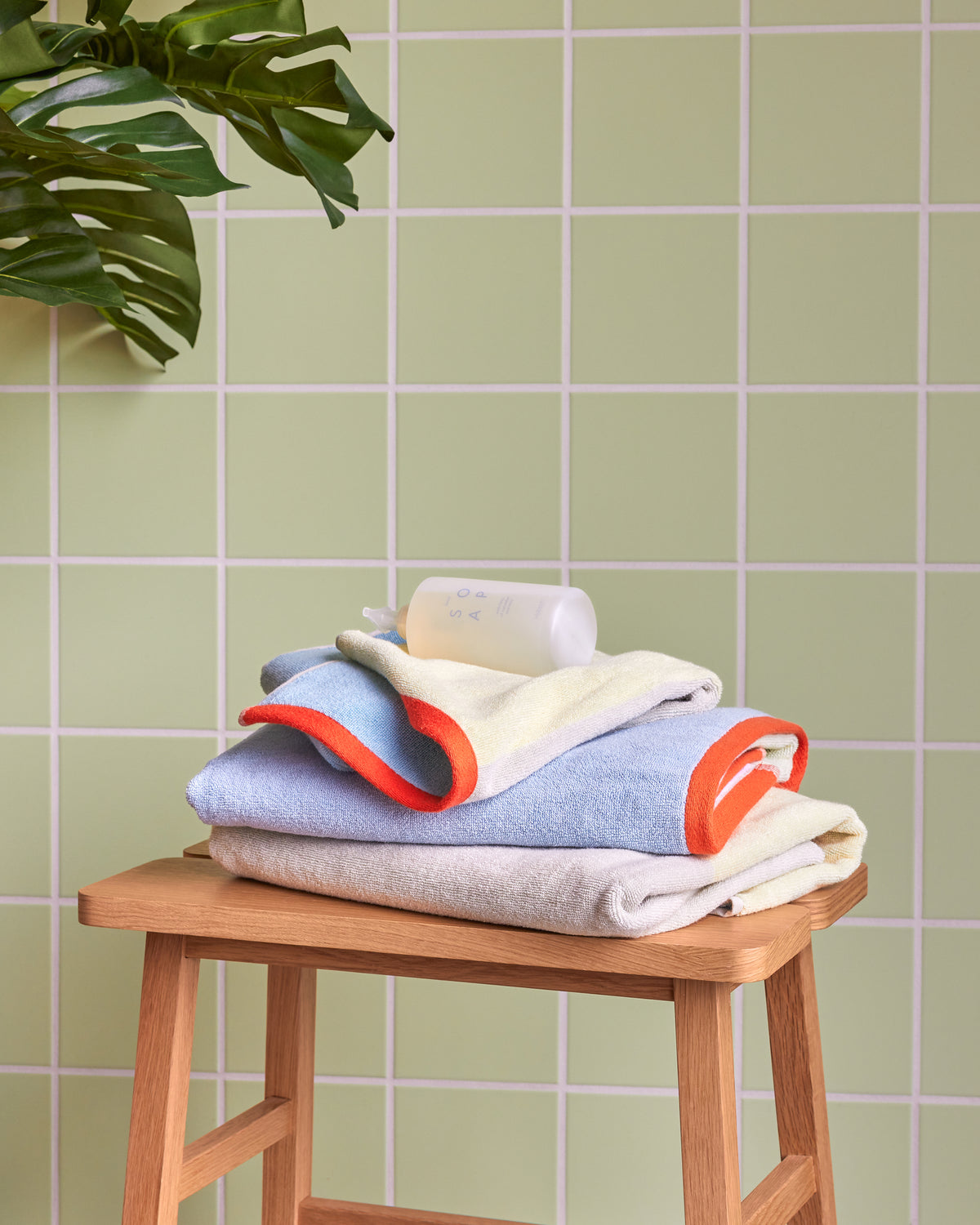 Ground Stool Natural