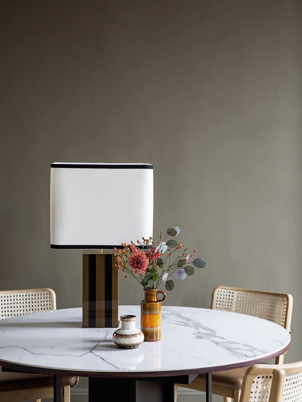 Lampe en laque, Elysée