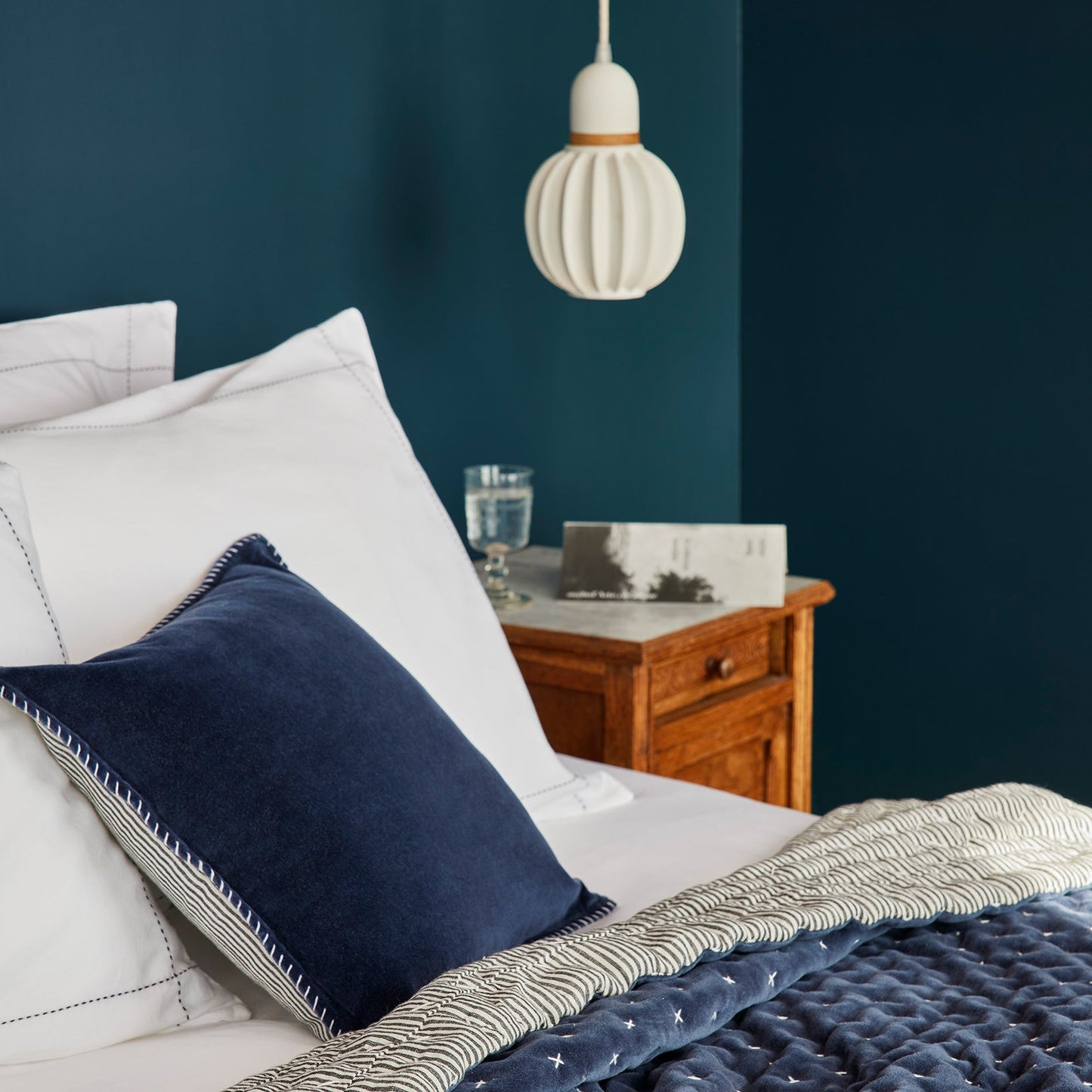 Couvre-lit matelassé MALO bleu nuit