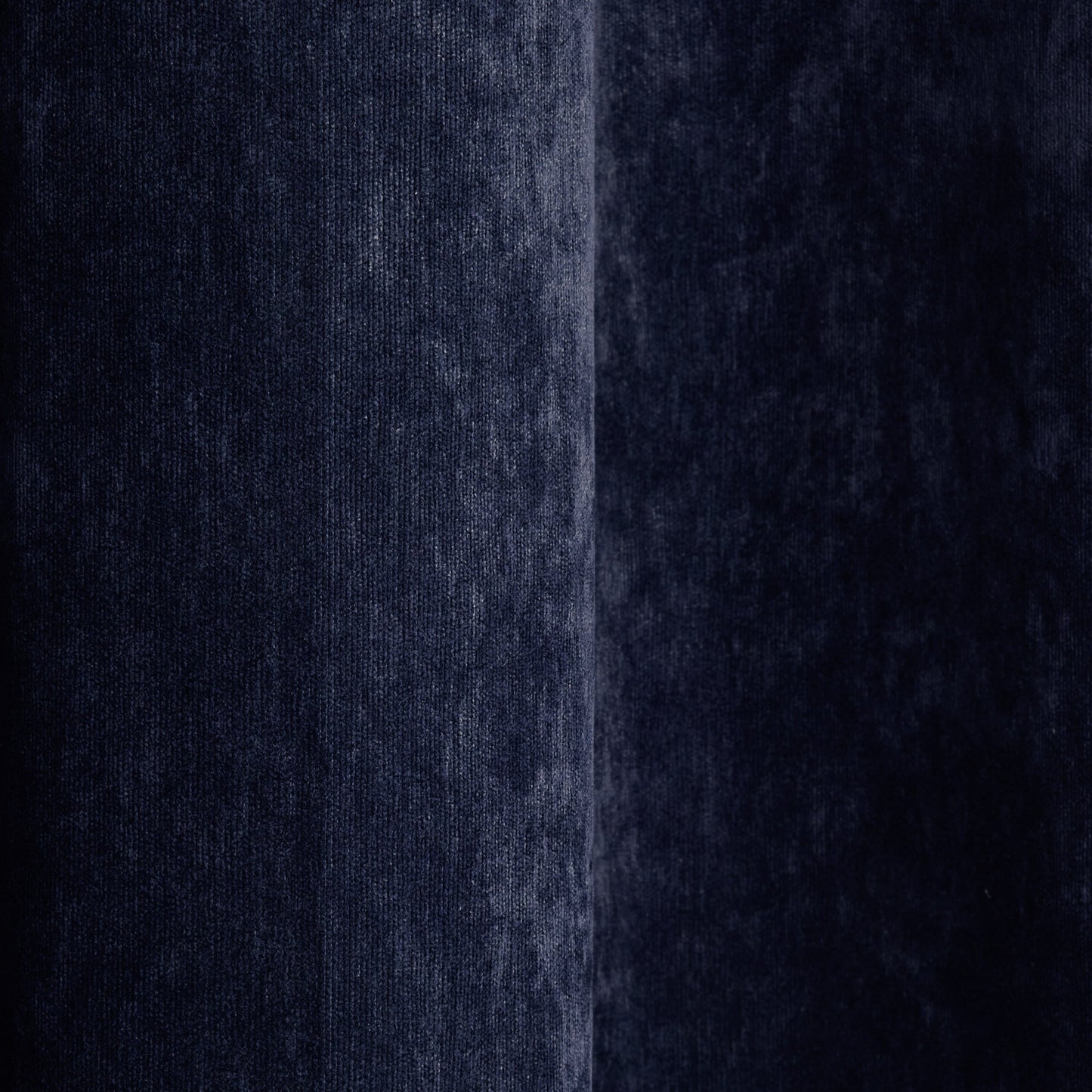 Rideau à oeillets argentés BAZYL bleu noir