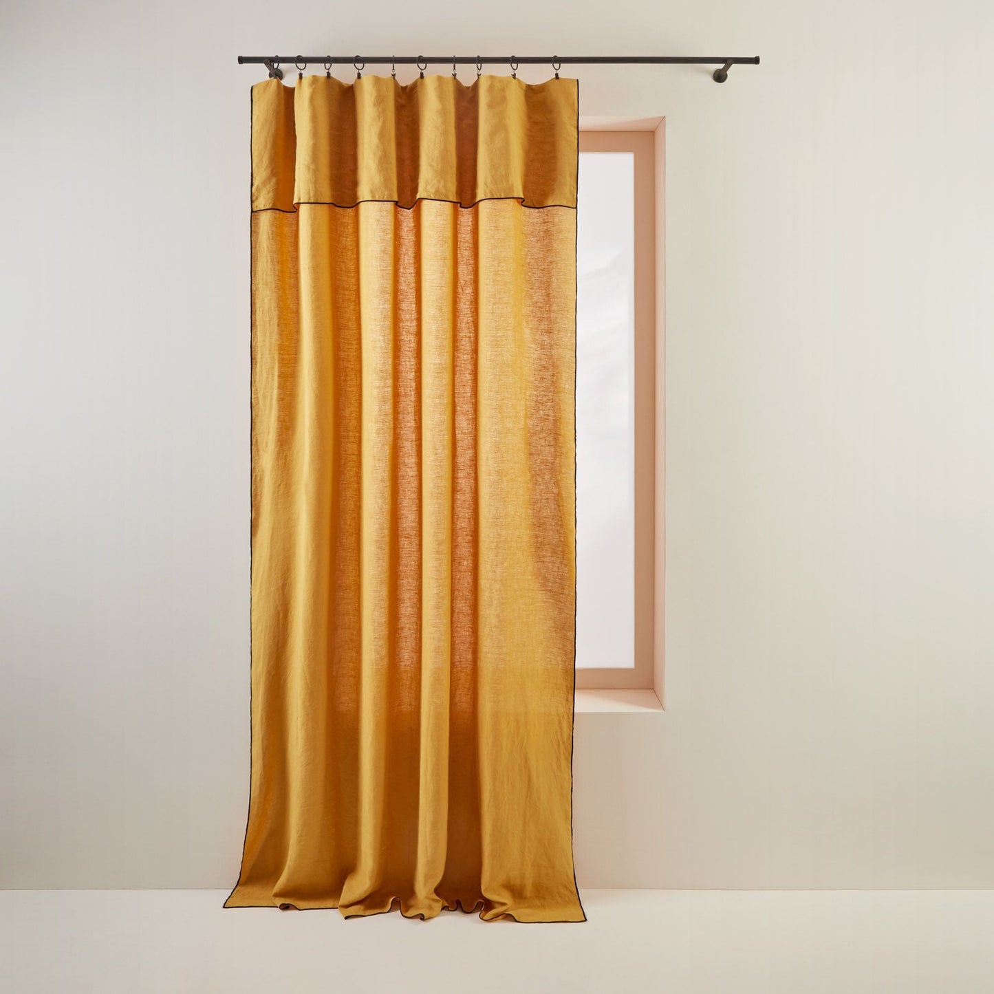 Rideau panneau CARLINA ocre et bourdon noir