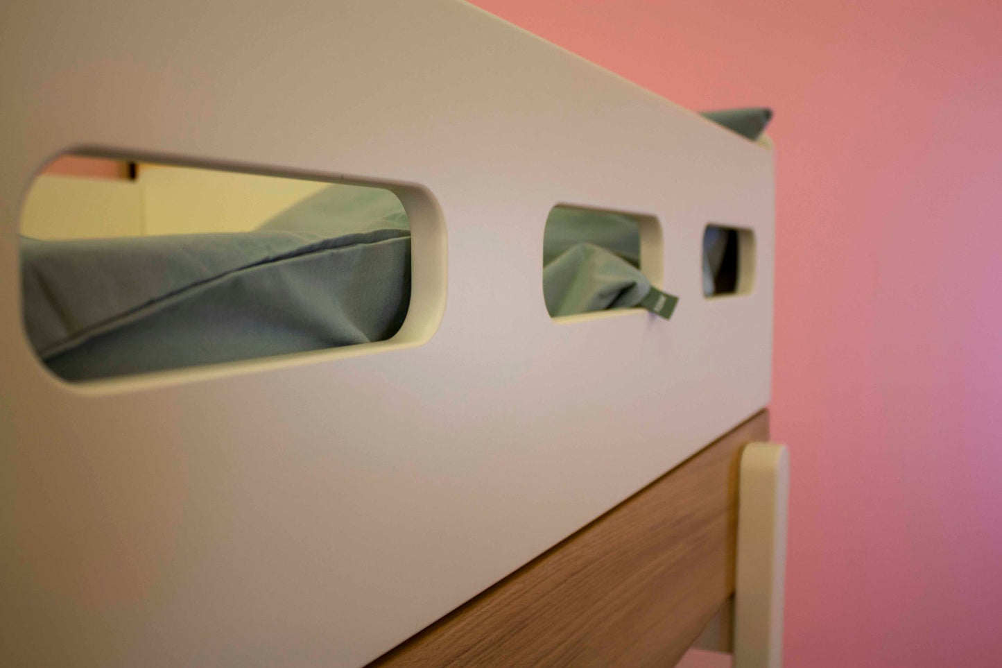 FLEXA Mid-high bed with straight ladder