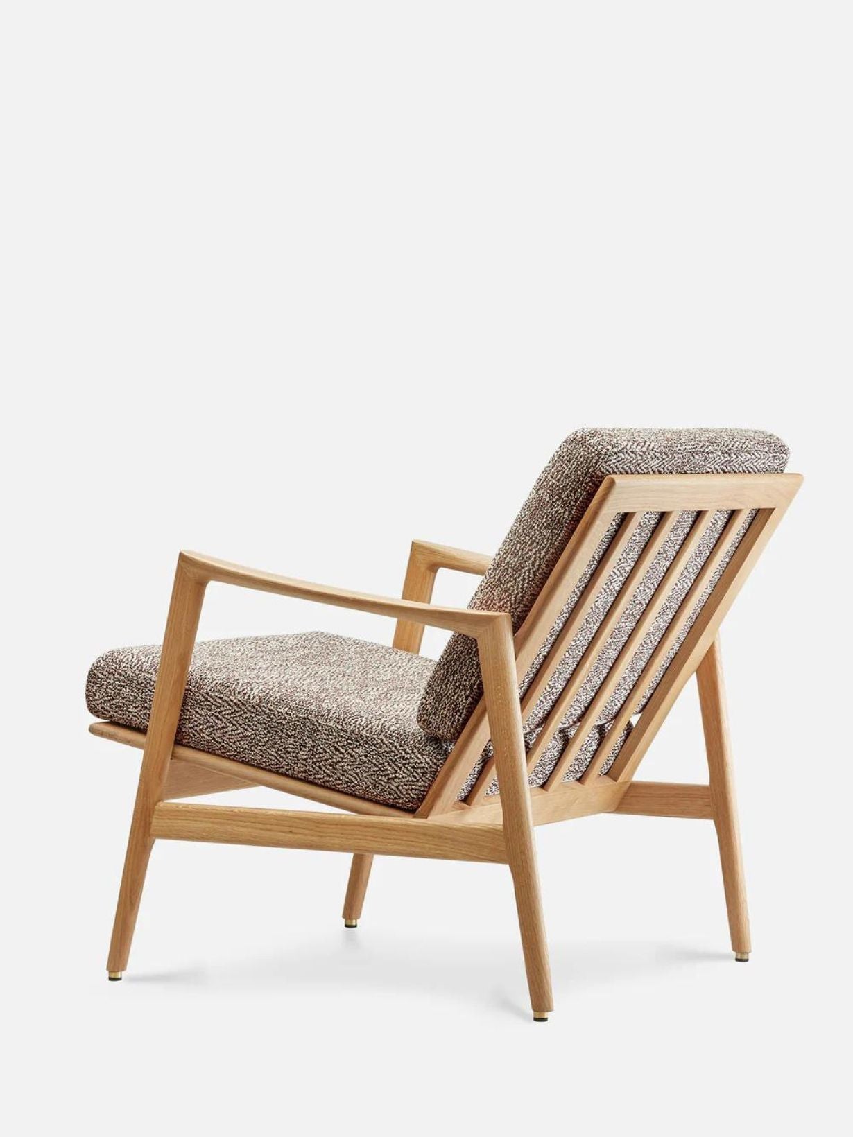 Fauteuil en bois de chêne Stefan, tissu sierra marron