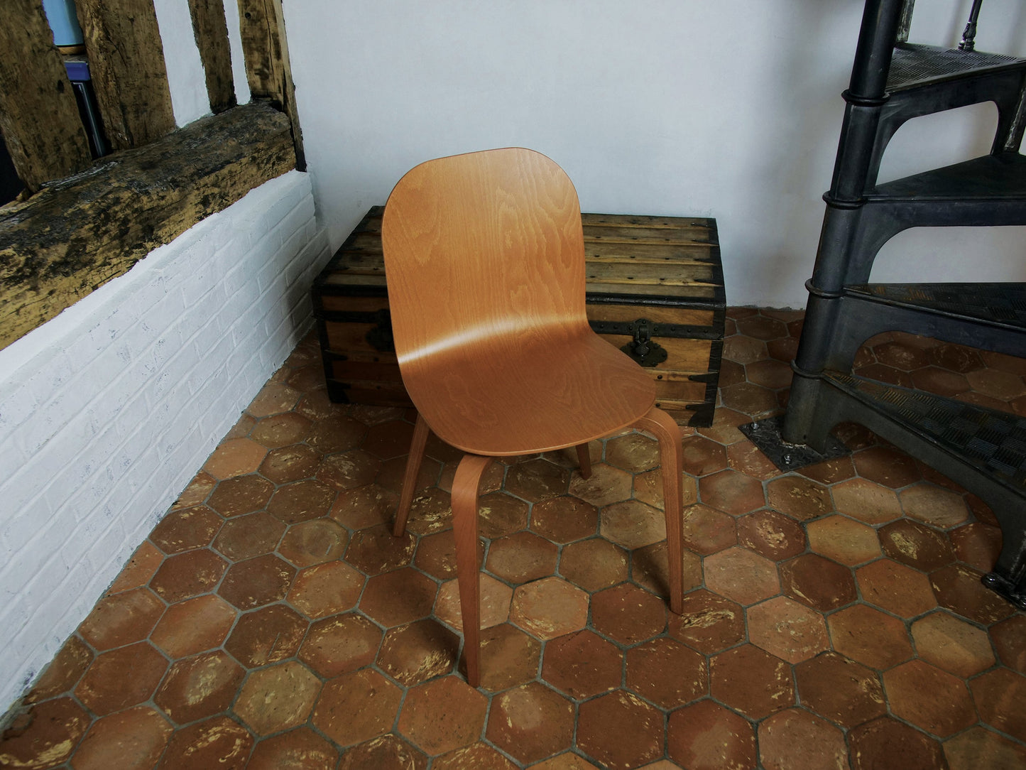 La chaise CL10b x Margaux keller - Cerisier