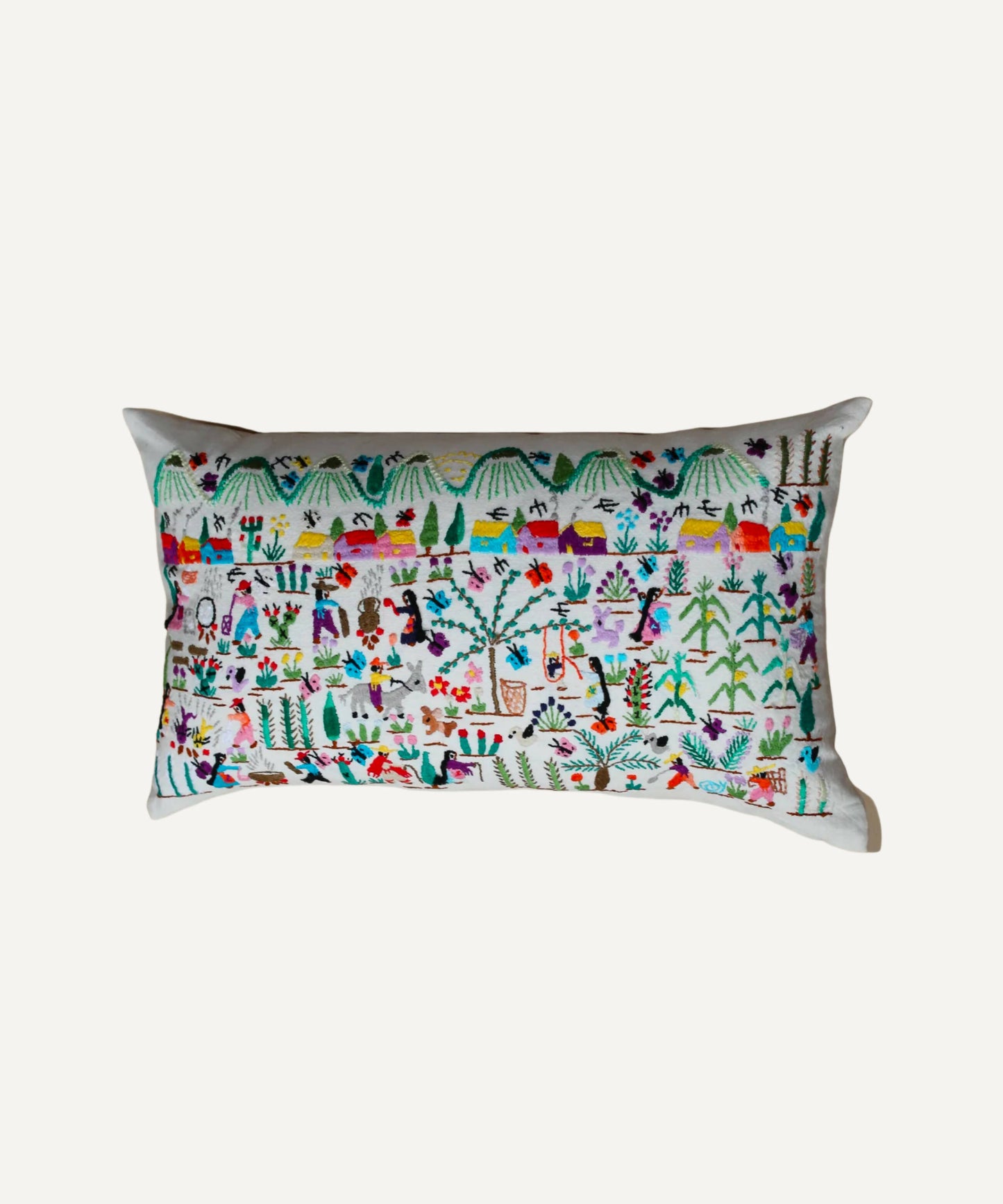 Coussin Brodé Main Histoire #6