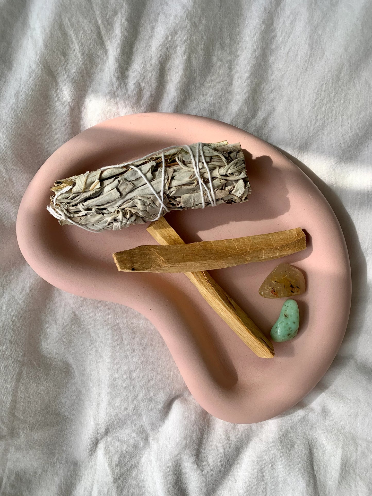 Plateau en jesmonite "Wavy"