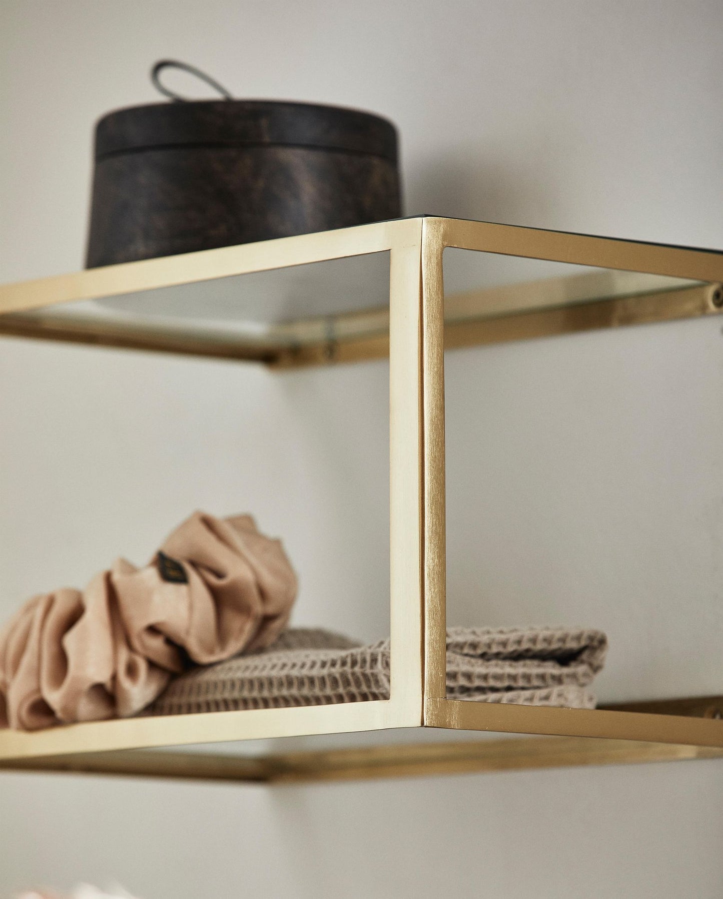 Nordal A/S NERA shelf w/glass, golden finish