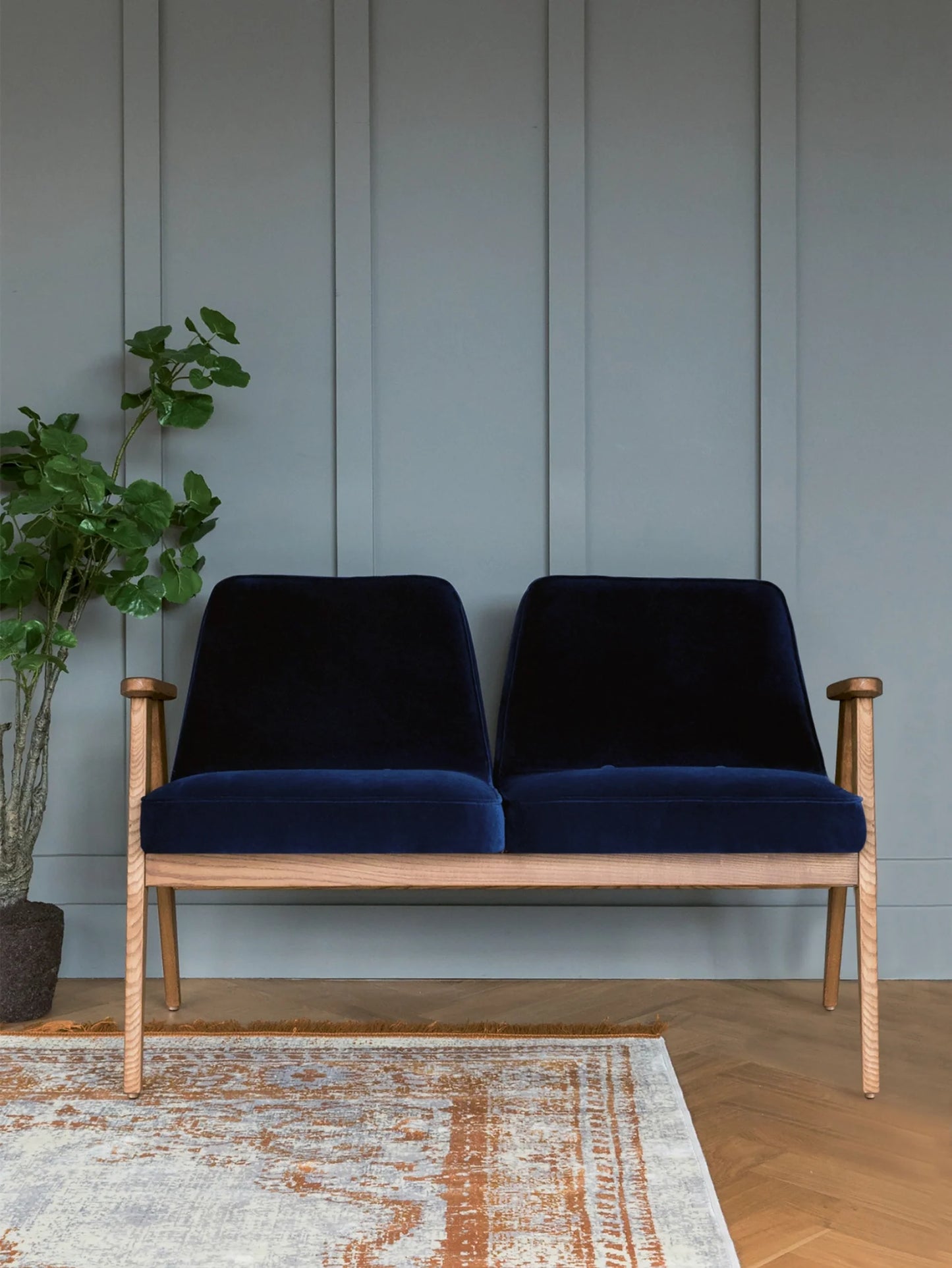 366 2-Seater in Boucle Mustard