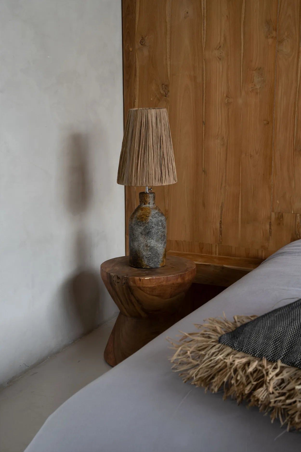 bazarbizar-b2b The Ithaka Table Lamp - Antique Grey Natural