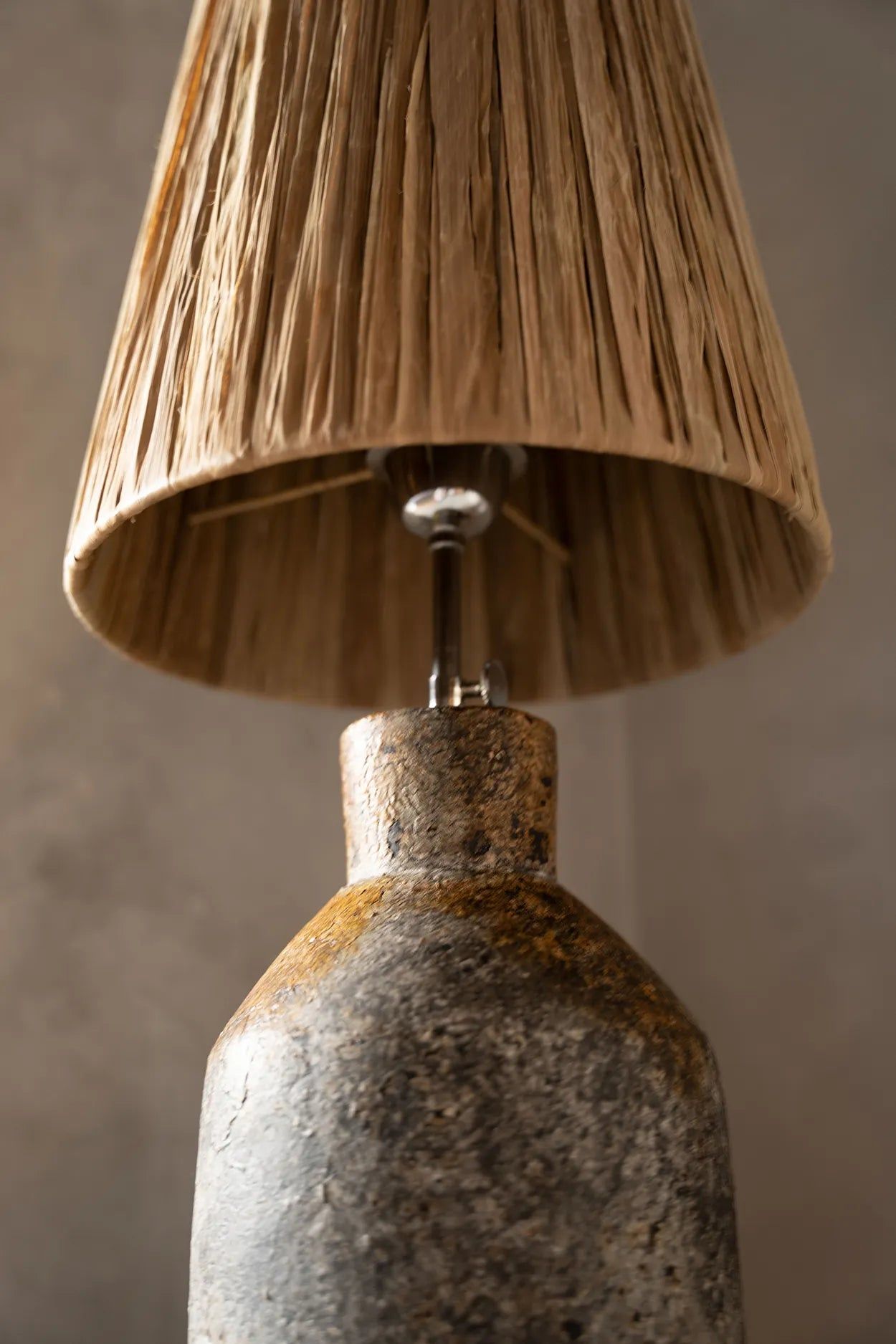 bazarbizar-b2b The Ithaka Table Lamp - Antique Grey Natural