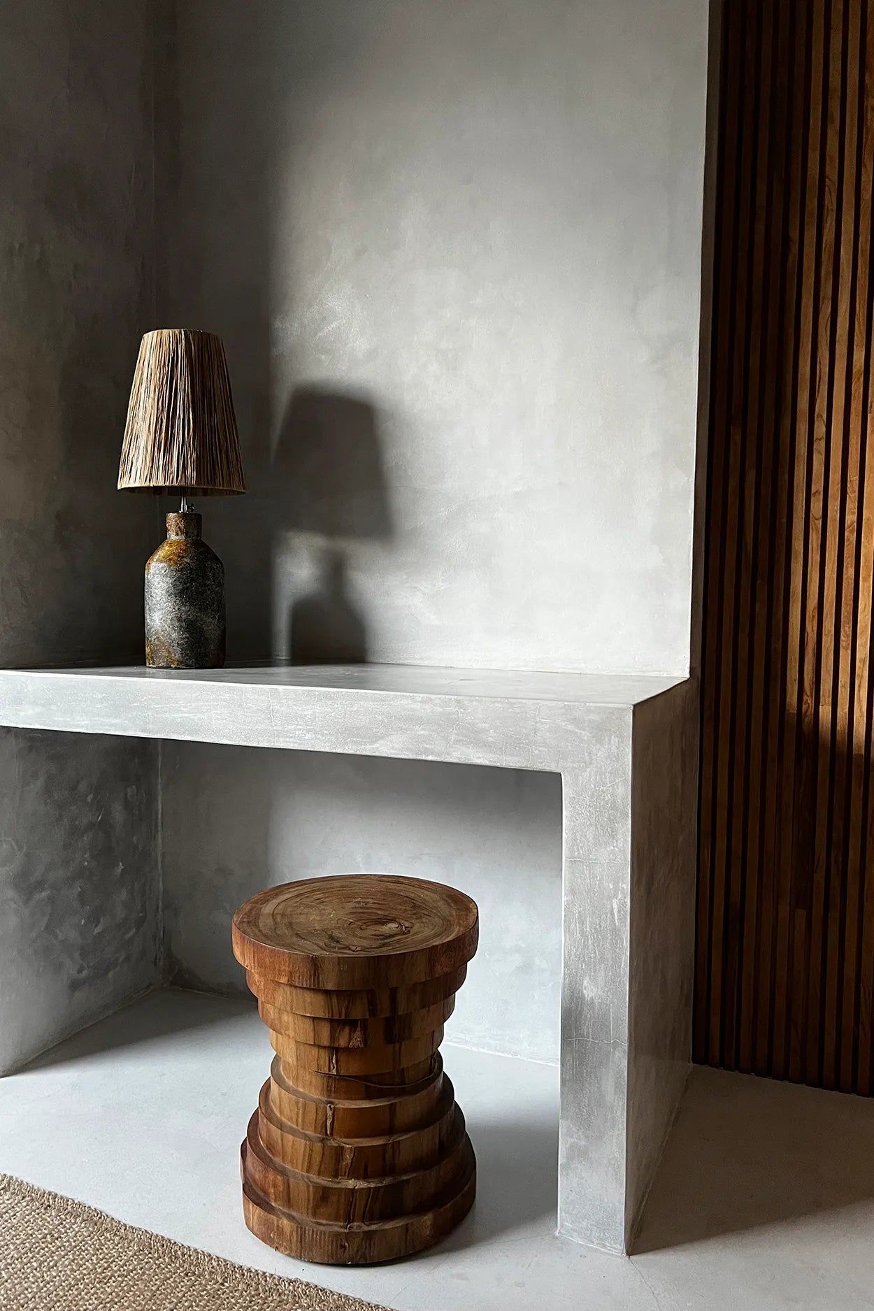 bazarbizar-b2b The Ithaka Table Lamp - Antique Grey Natural