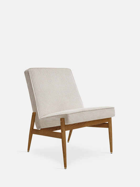 Fox Club Chair in Cord Creme