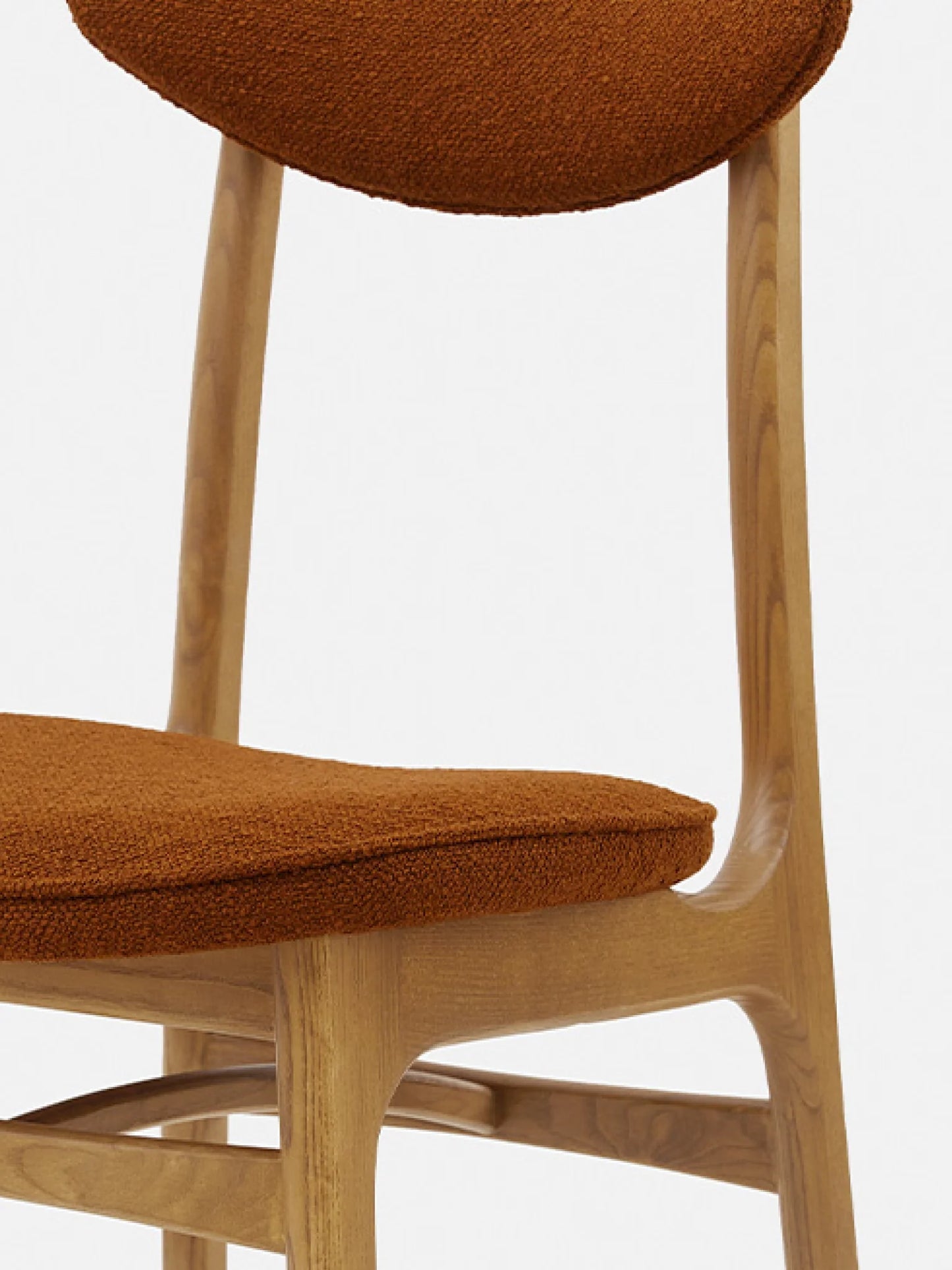 200-190 Chair in Boucle Sierra