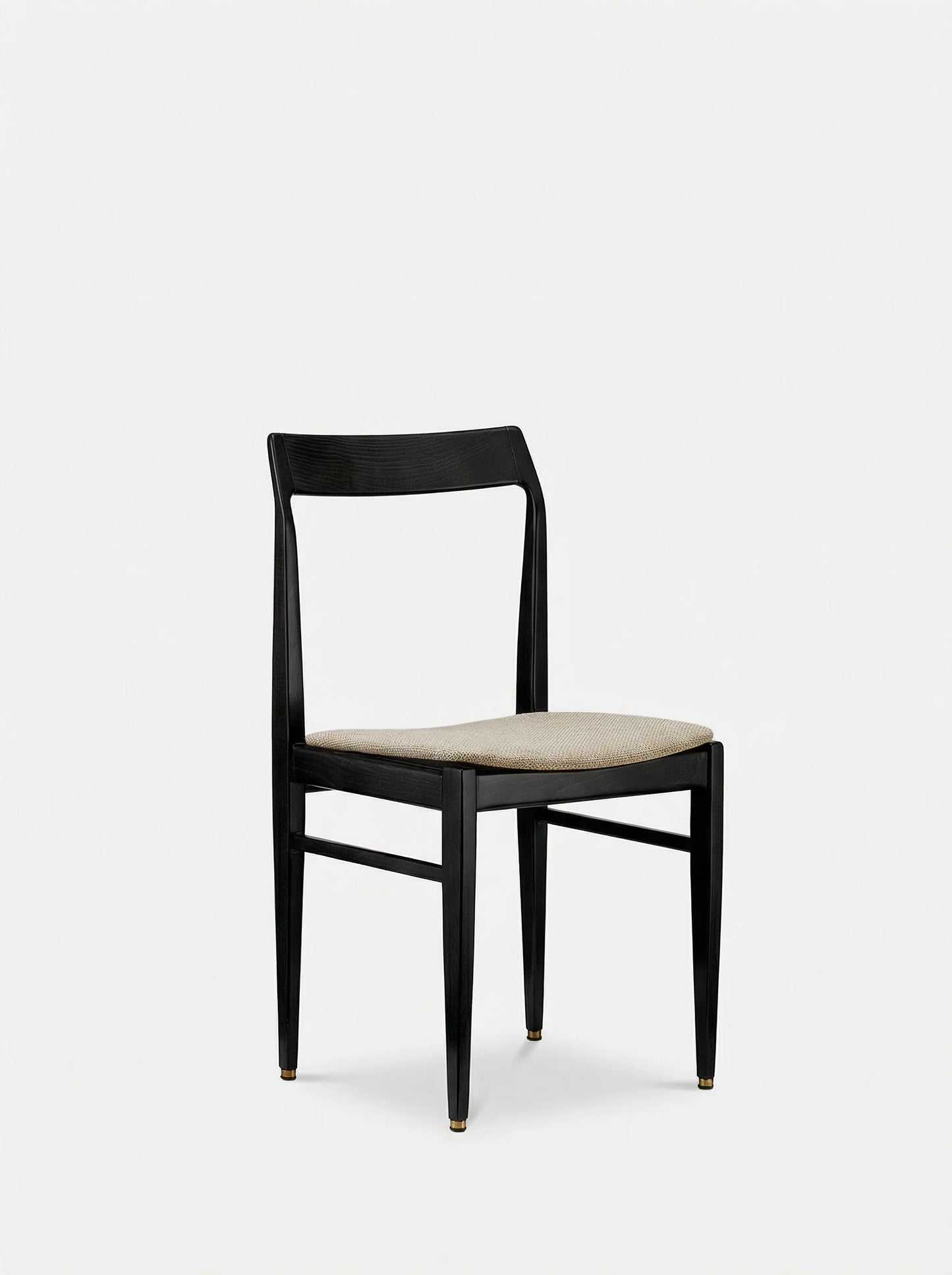 Homa 104 Chair in New Coco Sand