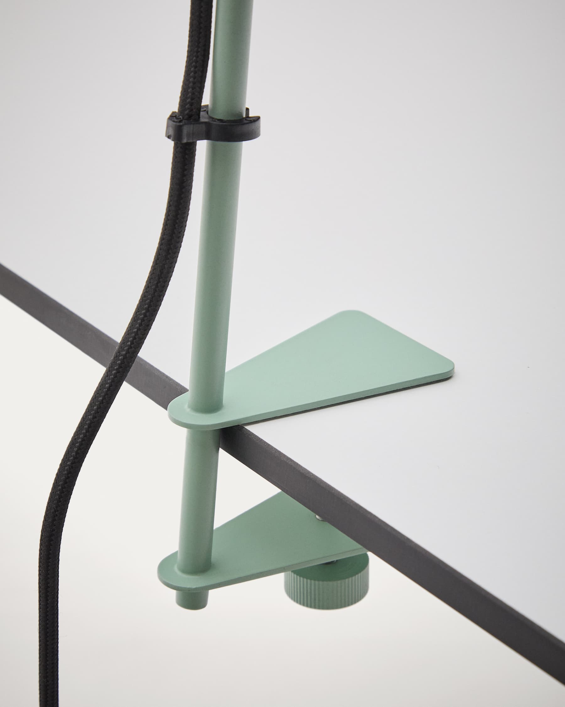 Lampe de bureau avec pince Jula en métal