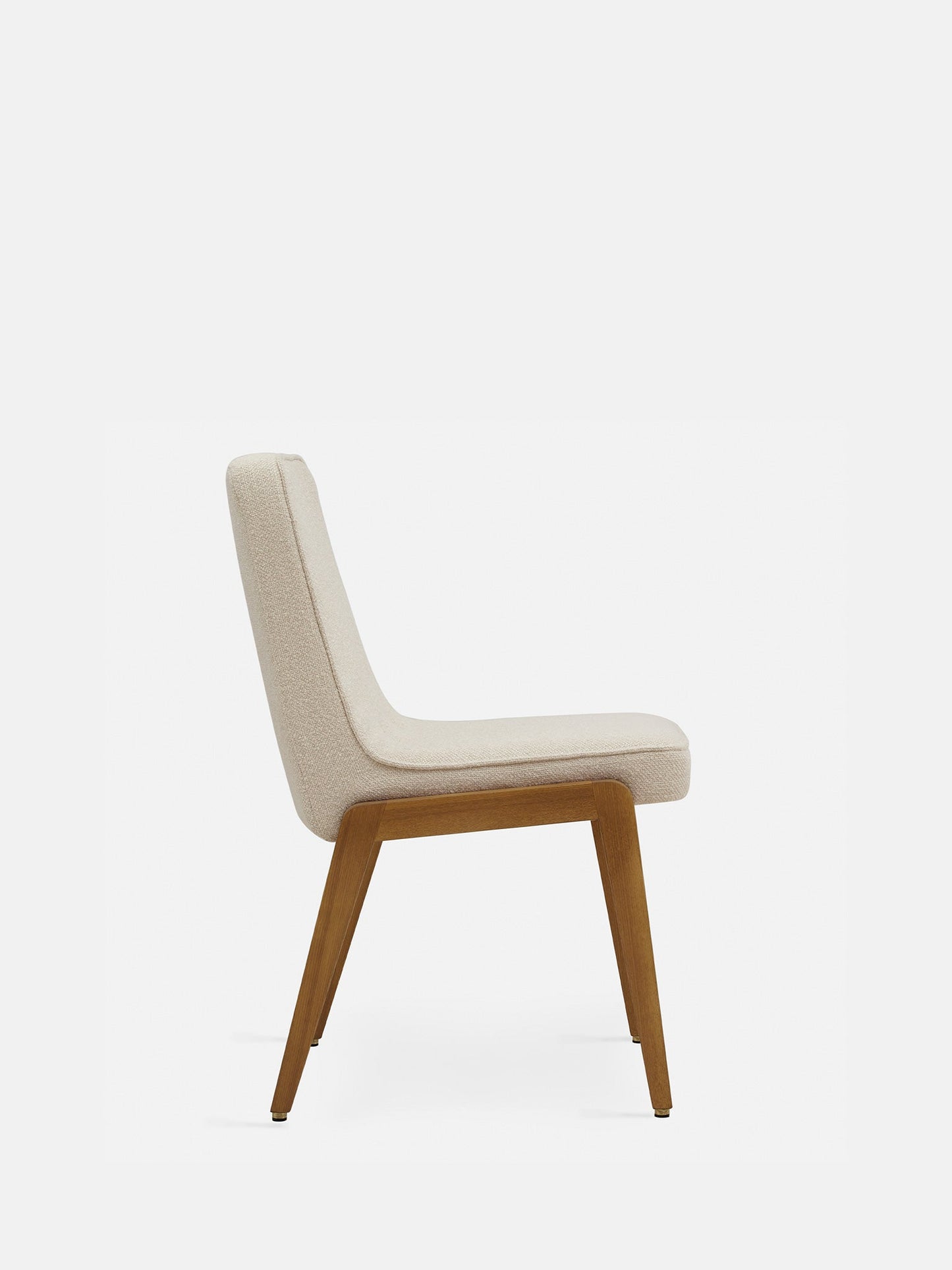 200-125 VAR Chair in Boucle Creme