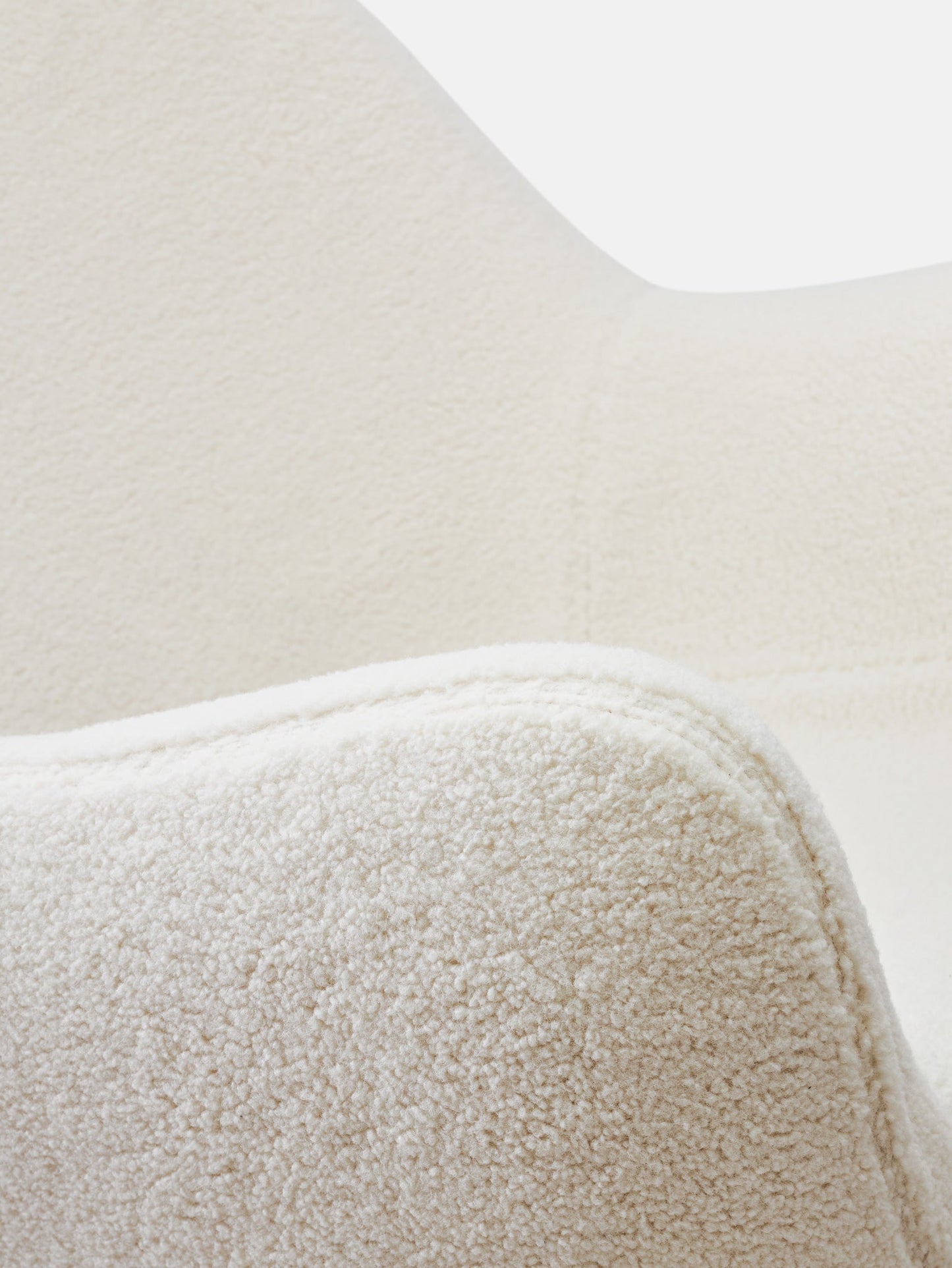 RM58 Soft Armchair in Teddy Creme