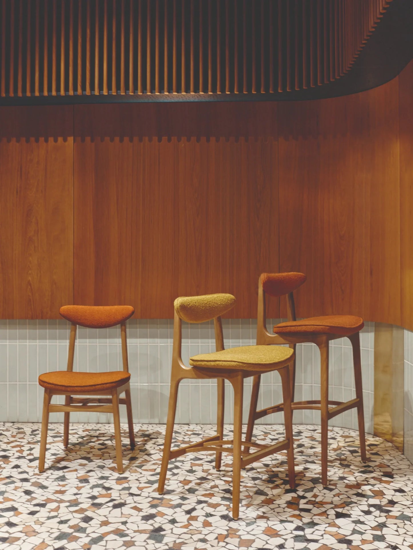 200-190 Bar Stool S/65 in Boucle Mustard