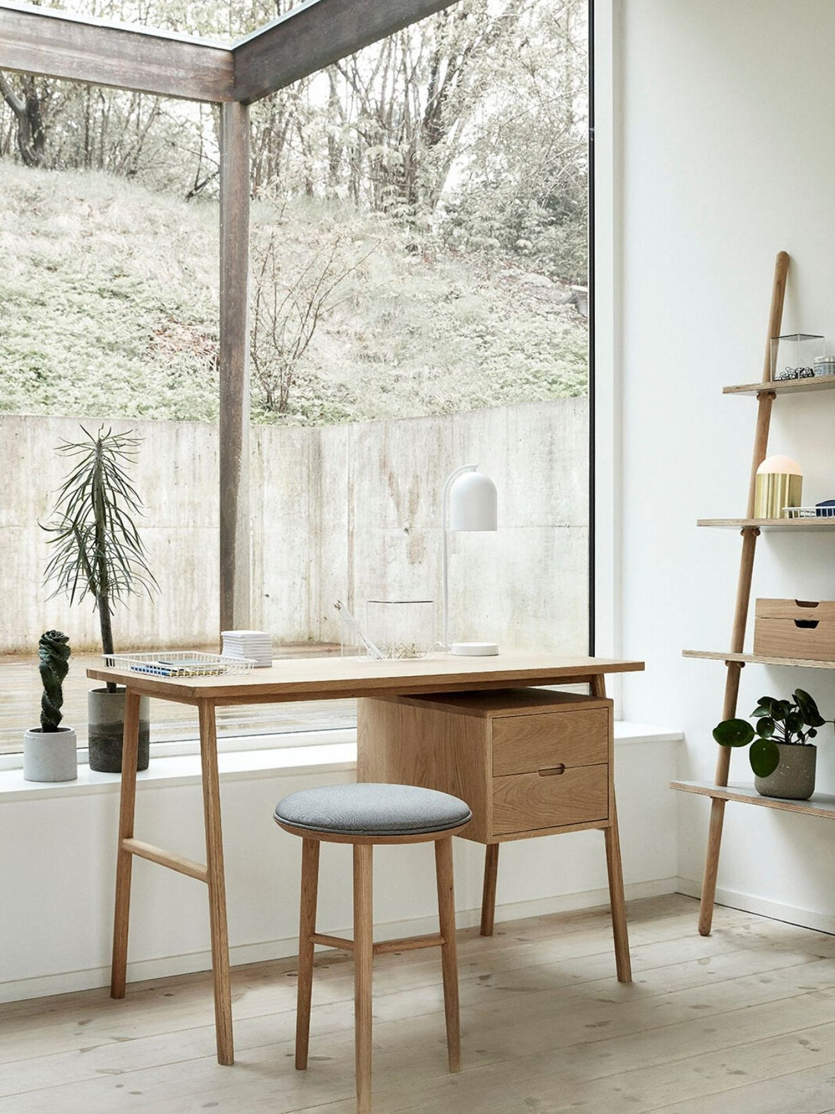 Bureau en chêne avec tiroirs, Architect