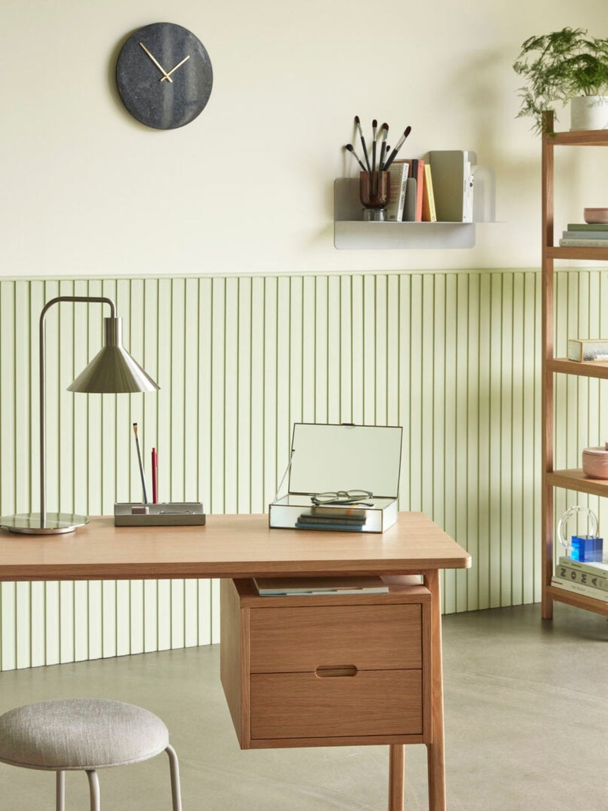 Bureau en chêne avec tiroirs, Architect