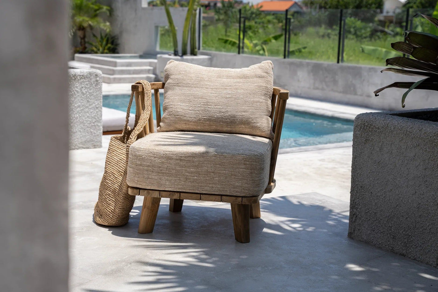 Fauteuil Malawi en bois de Teck, tissu beige naturel
