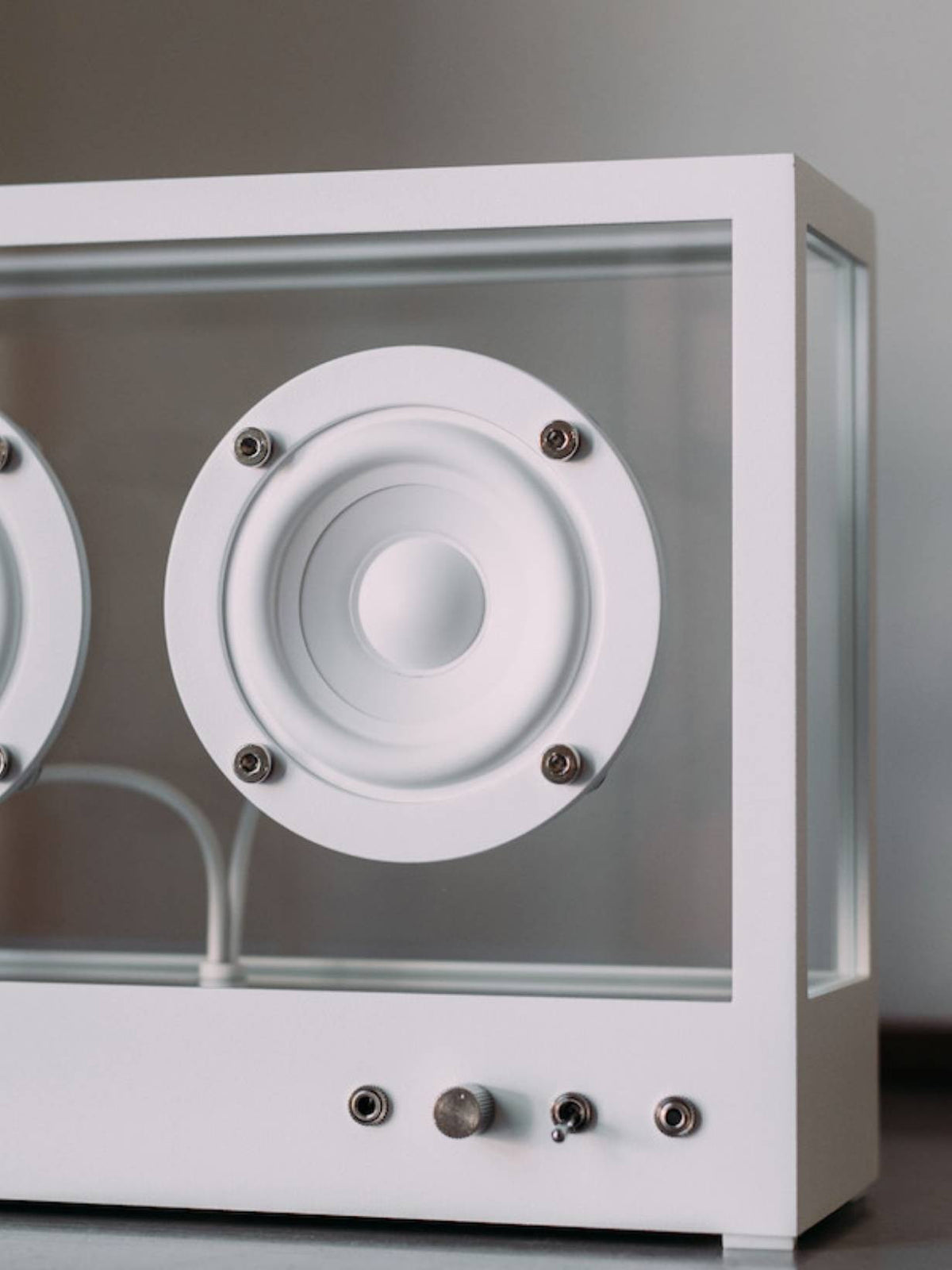 Enceinte Bluetooth en verre trempé, Small Transparent Speaker