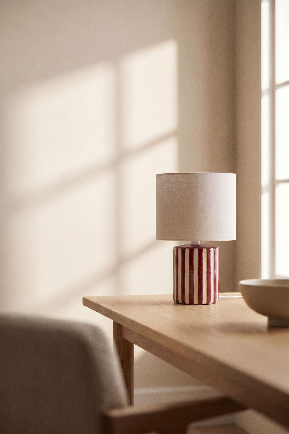 Lampe de table en céramique et lin Araminta