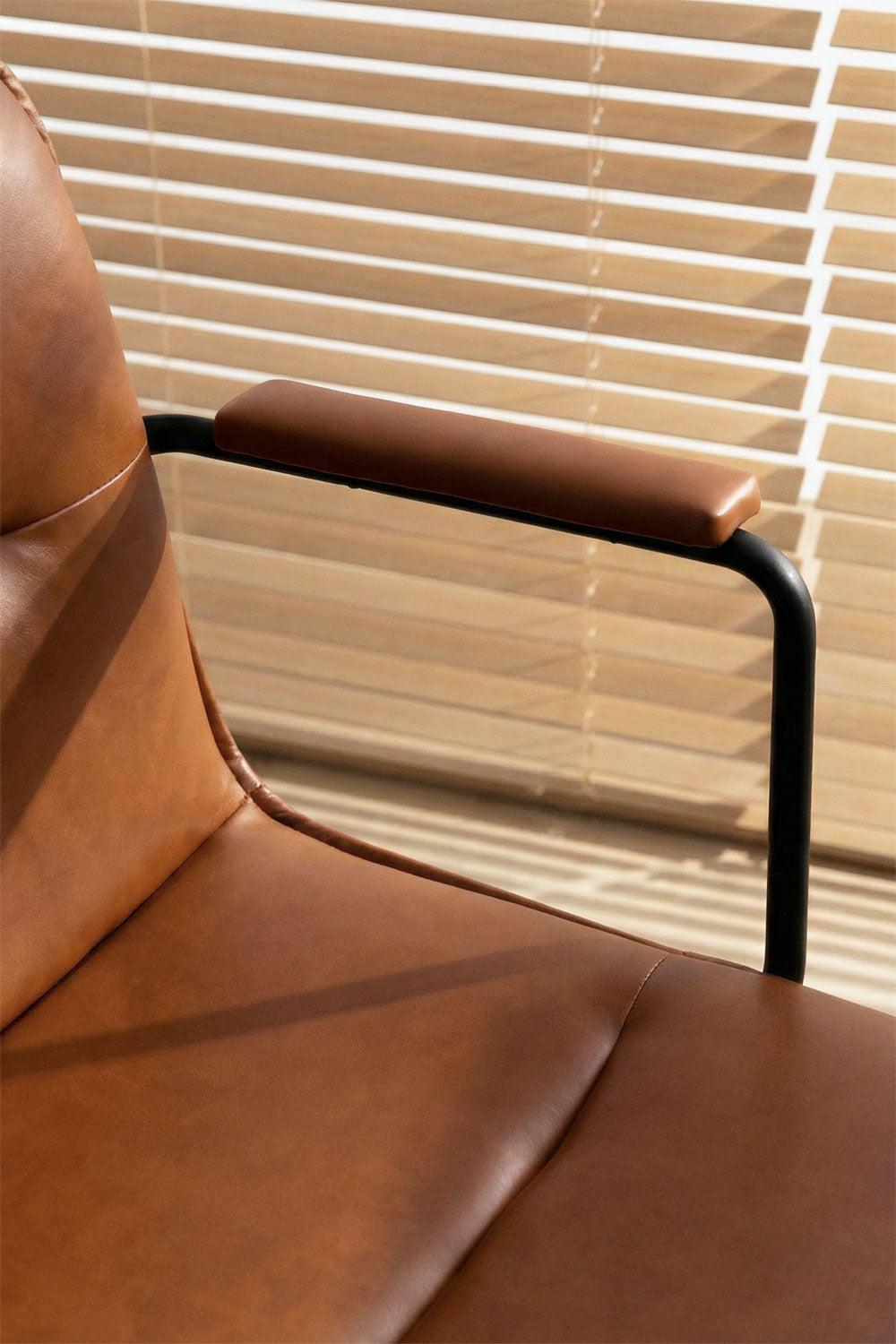 Chaise de bureau avec roulettes et accoudoirs Seifert