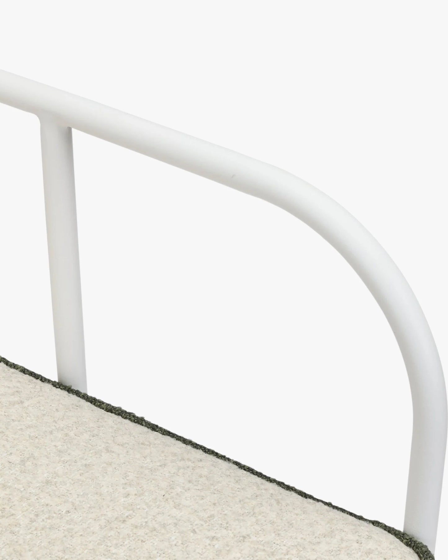 Chaise de jardin avec accoudoirs, vert sauge & métal blanc, Maddalena