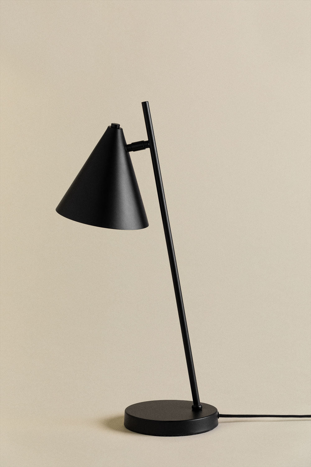 Lampe de table en métal Divone