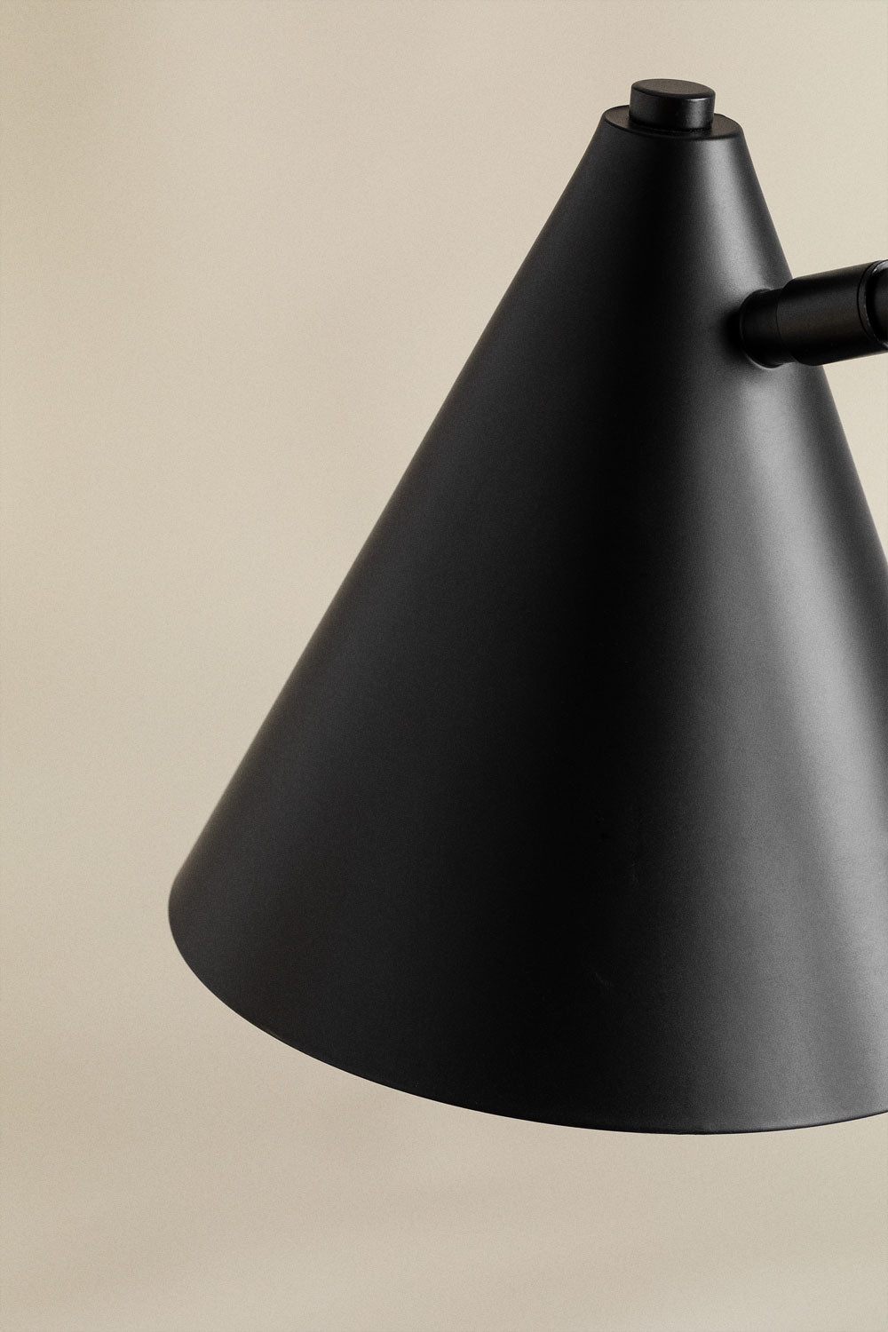 Lampe de table en métal Divone