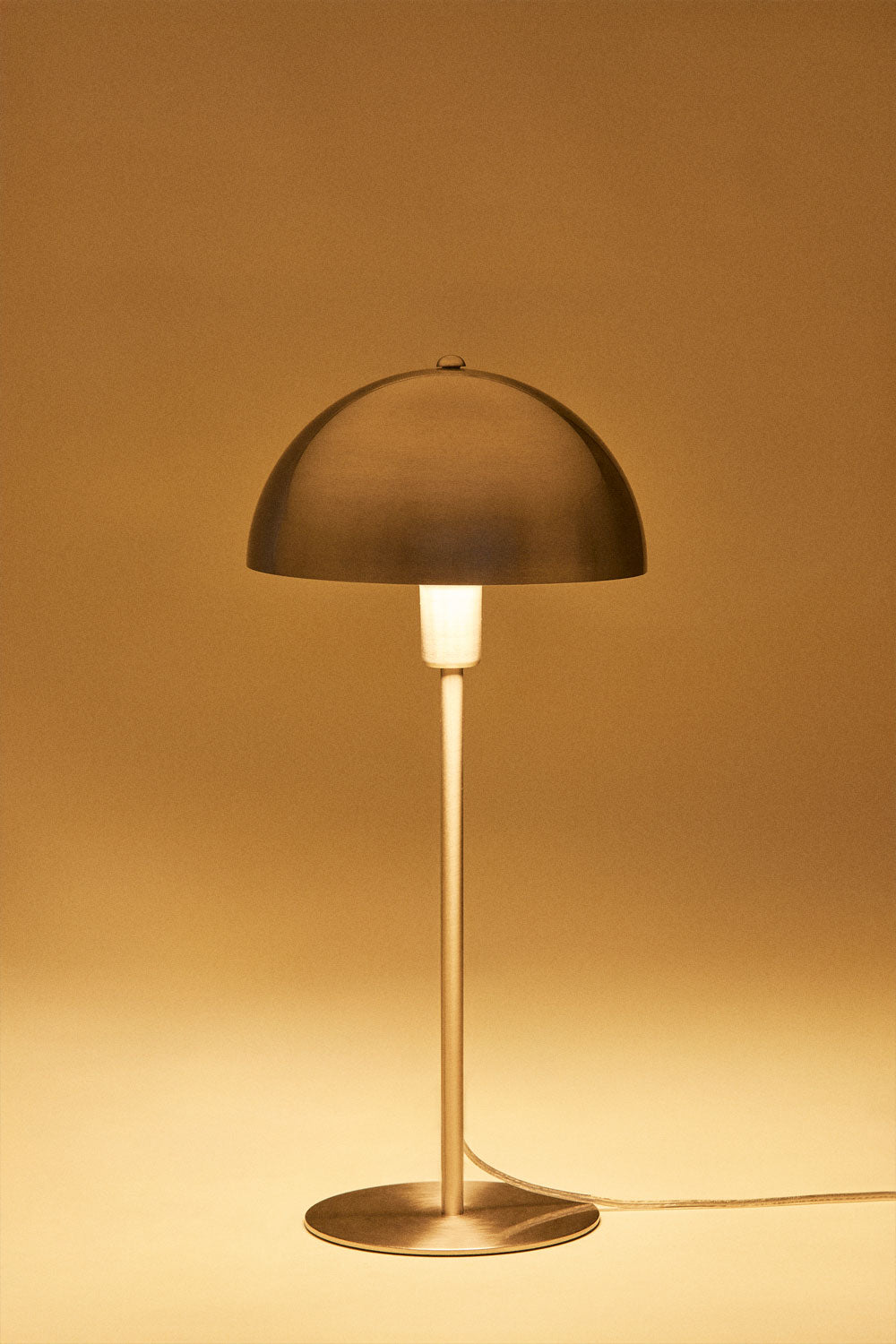 Lampe de table en fer Alnair