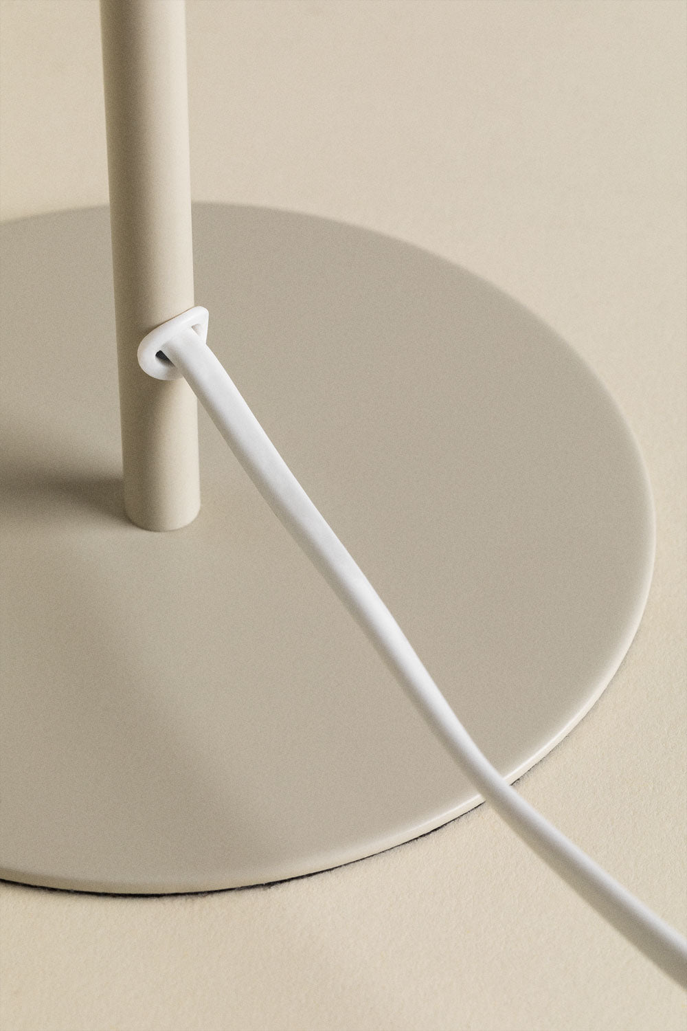 Lampe de table en fer Alnair