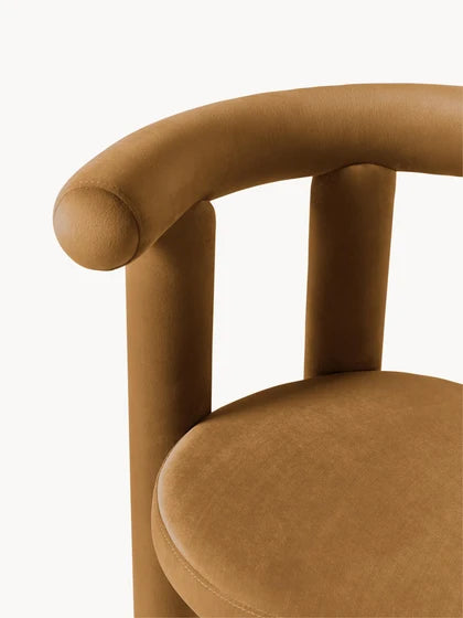 Chaise rembourrée en velours Calan