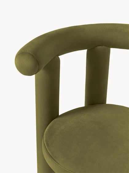 Chaise rembourrée en velours Calan