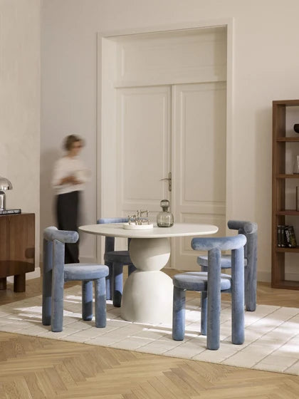 Chaise rembourrée en velours Calan
