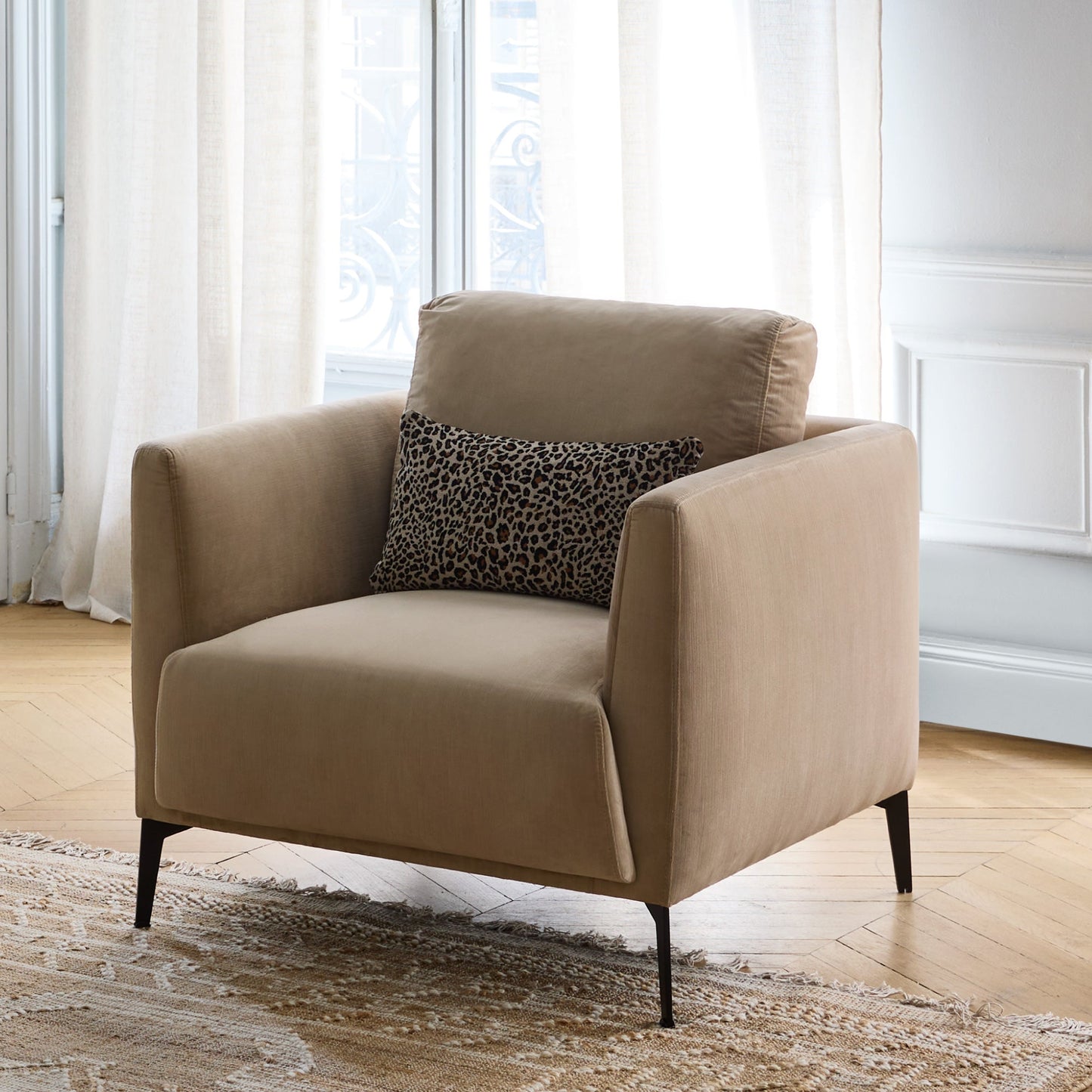 Fauteuil ODELLE velours beige chic | mobile_slider