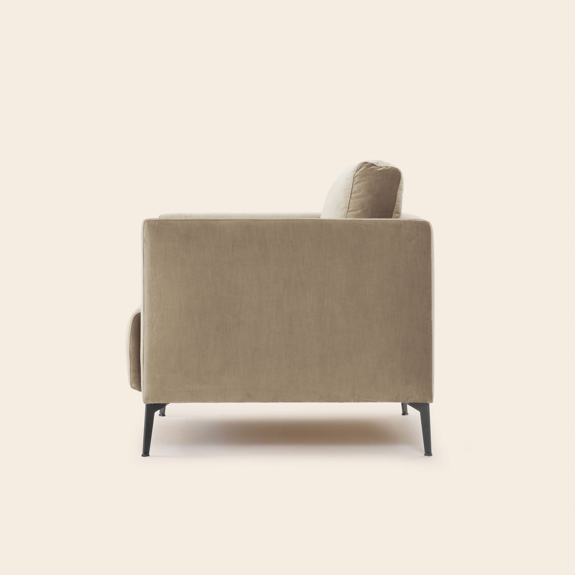 Fauteuil ODELLE velours beige chic