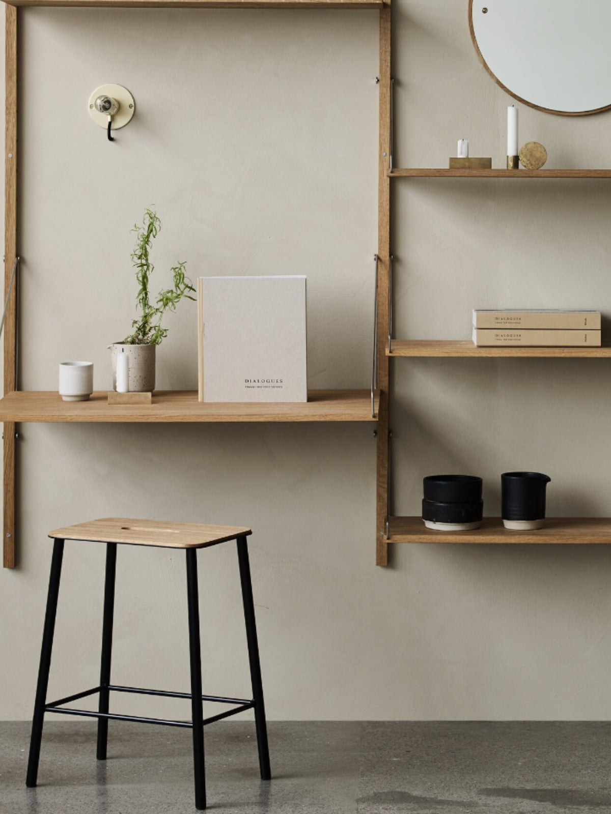 Tabouret, Adam