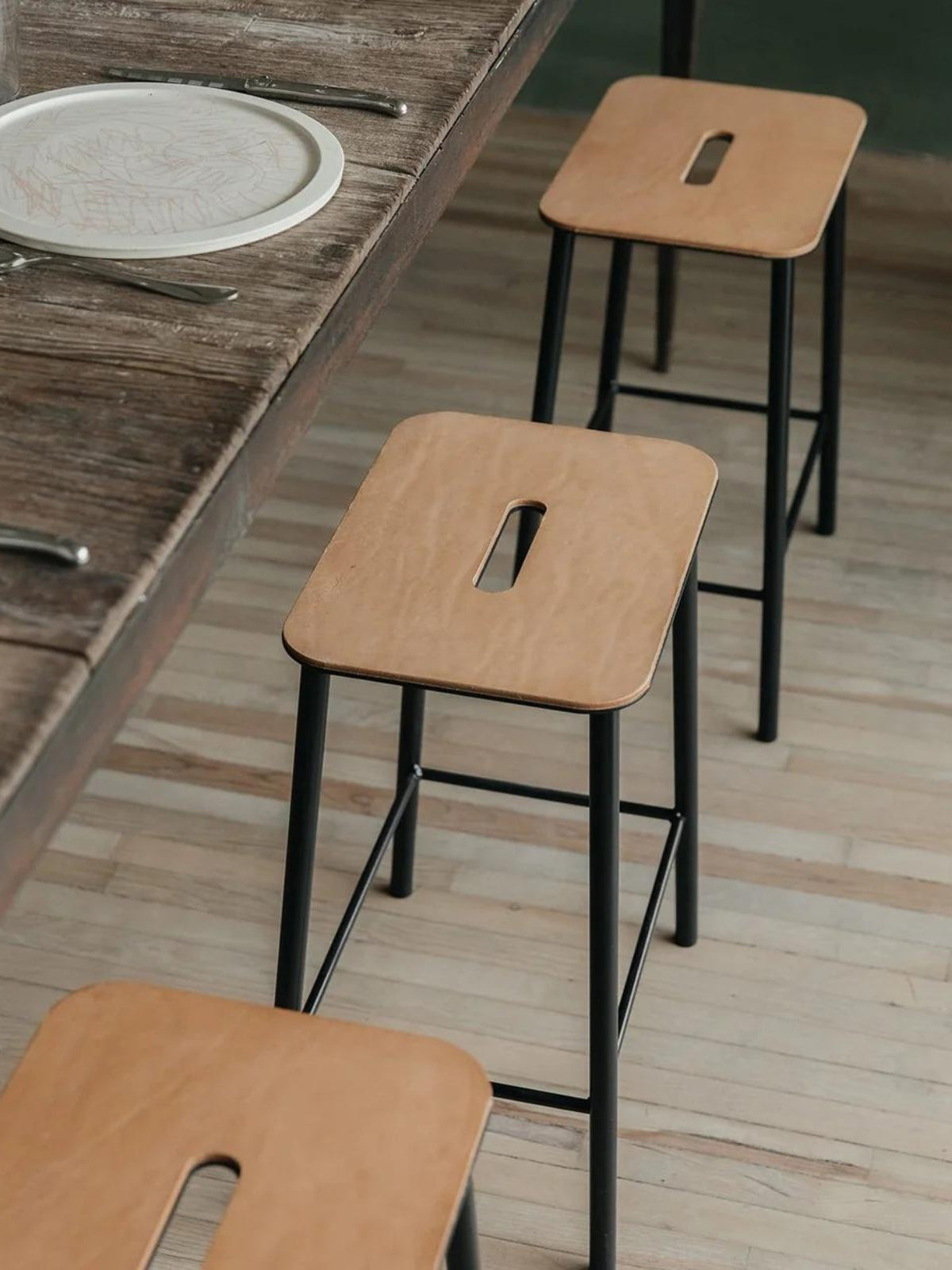 Tabouret, Adam