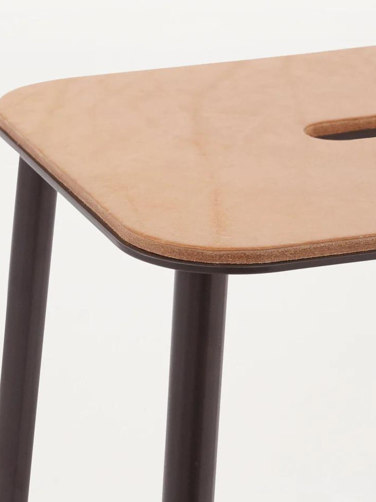 Tabouret, Adam