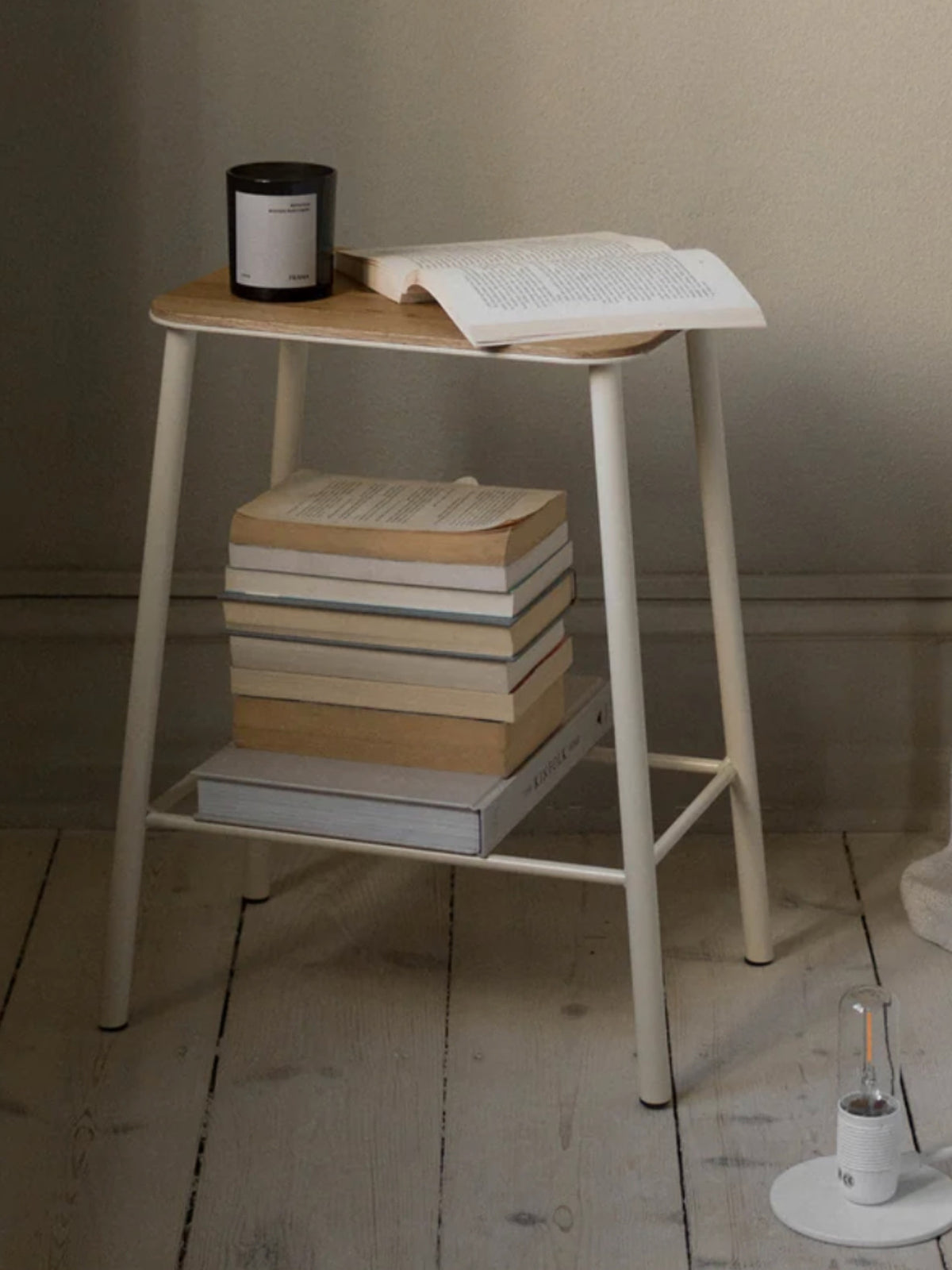 Tabouret, Adam