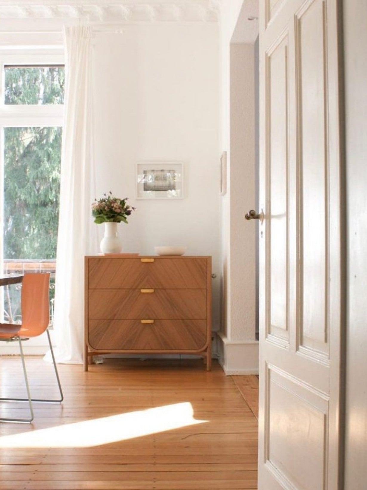 Commode à trois tiroirs en bois naturel, Marius