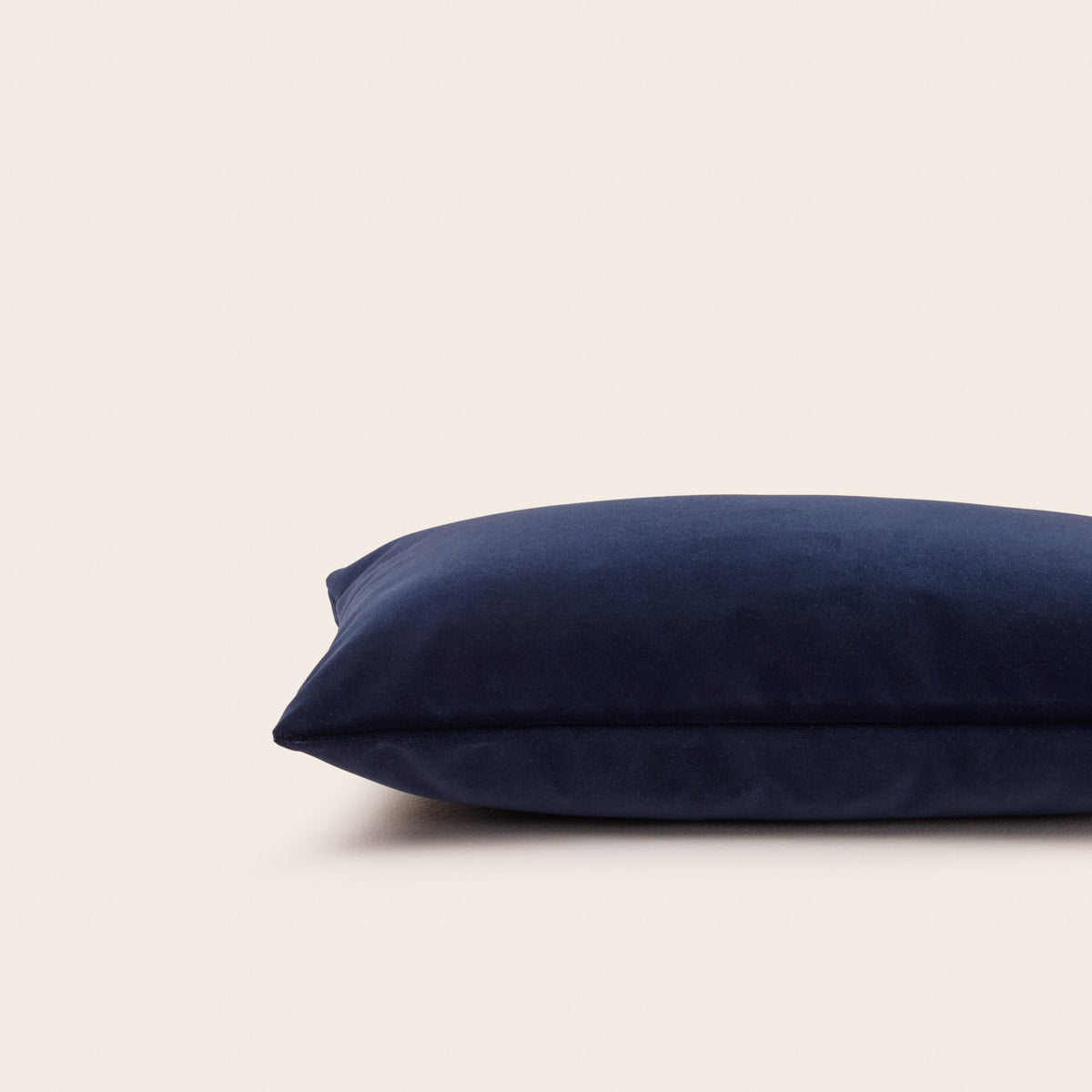 Housse de coussin MATIA bleu nuit