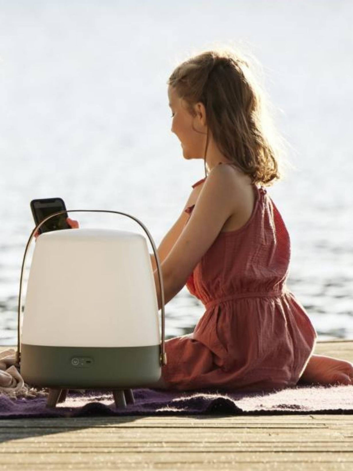Lampe LED portable et enceinte sans fil, Lite-up Play