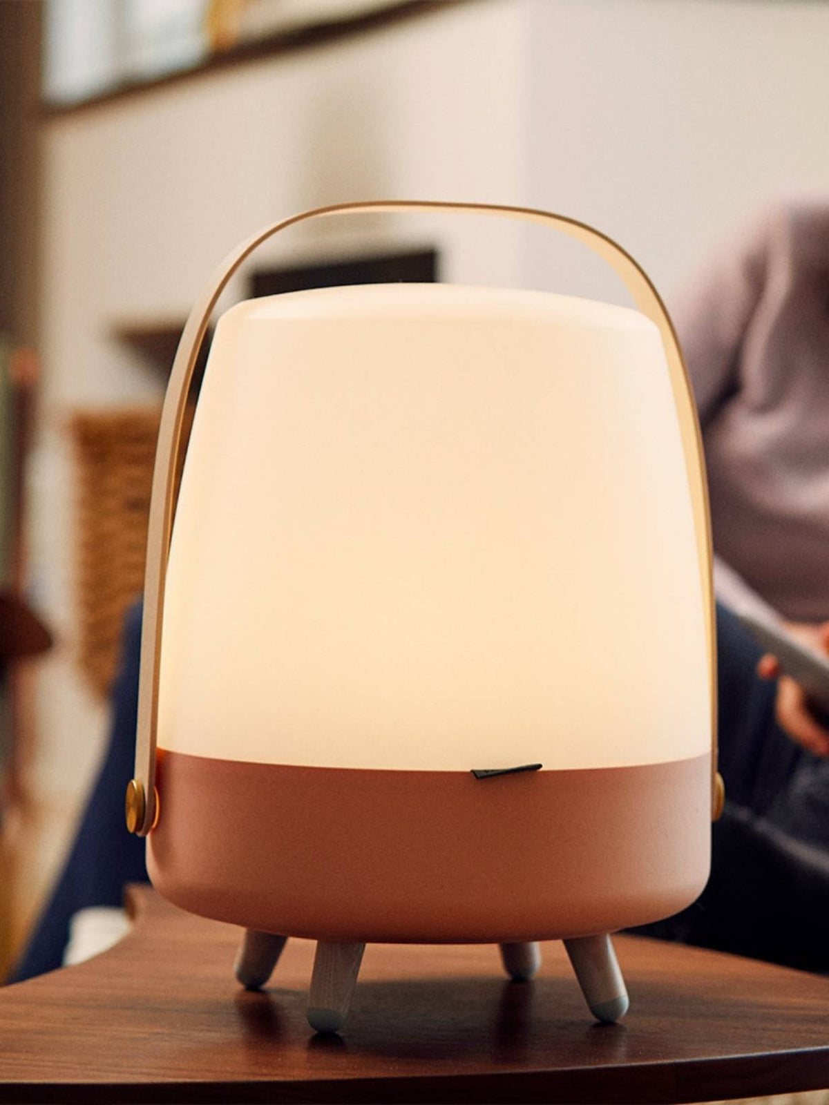 Lampe LED portable et enceinte sans fil, Lite-up Play