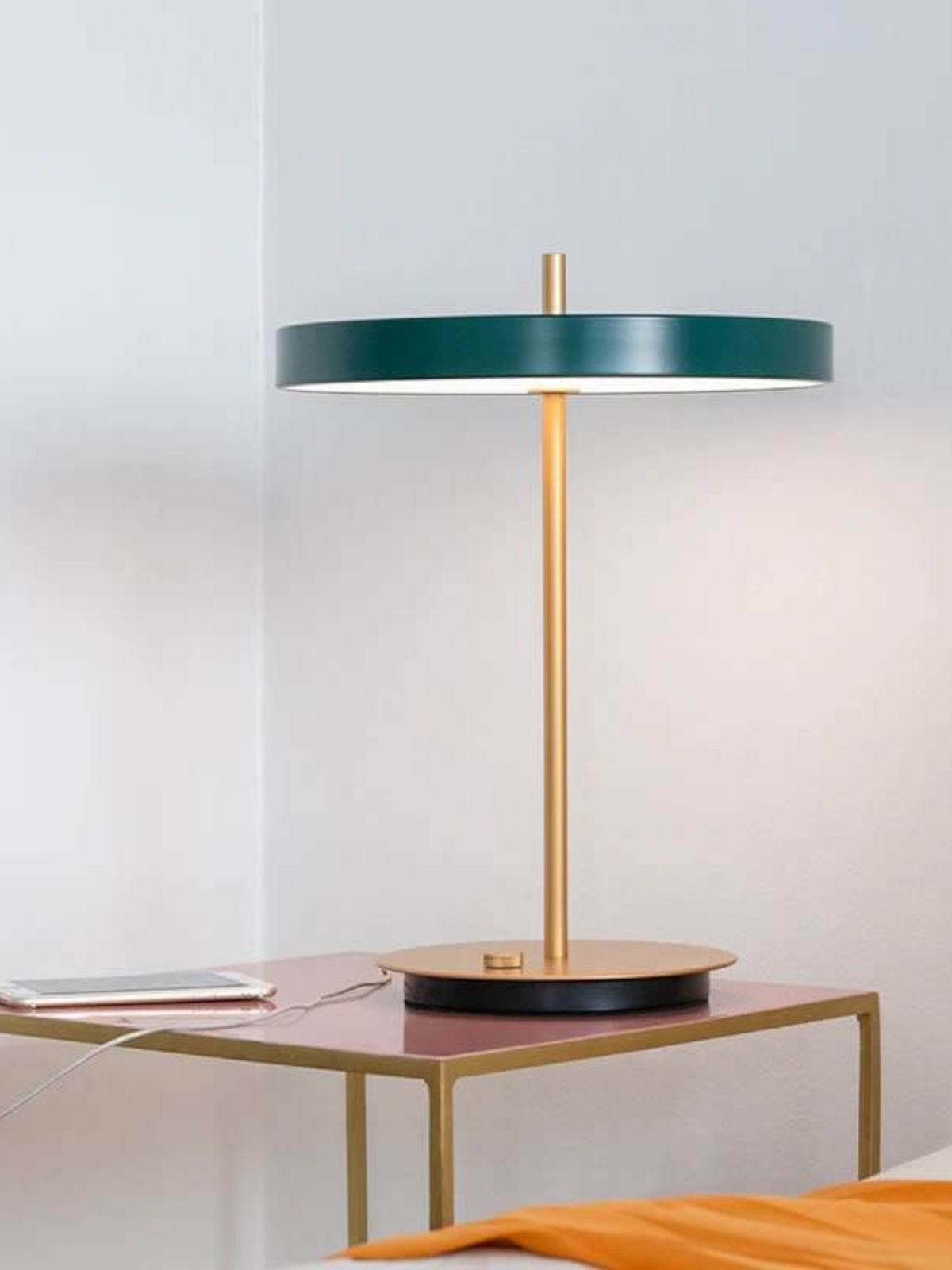 Lampe de table en laiton, Asteria