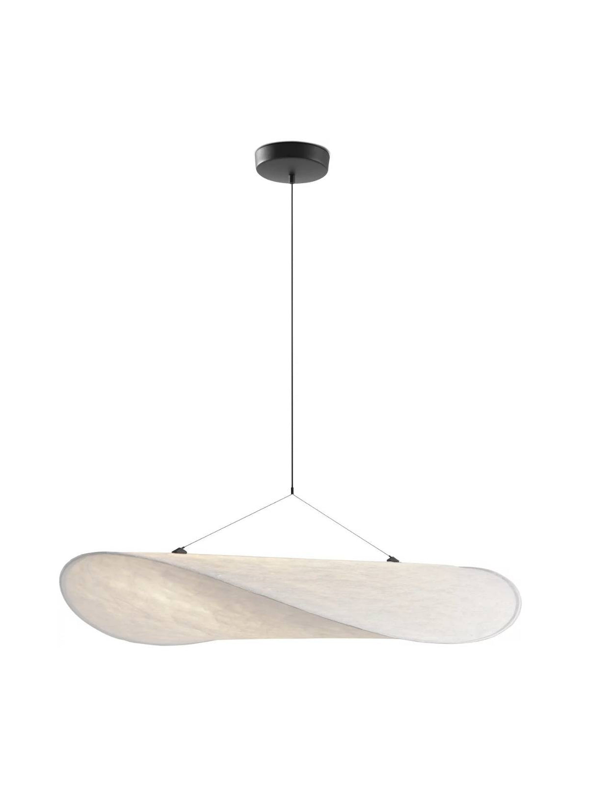 Suspension en tyvek blanc, Tense
