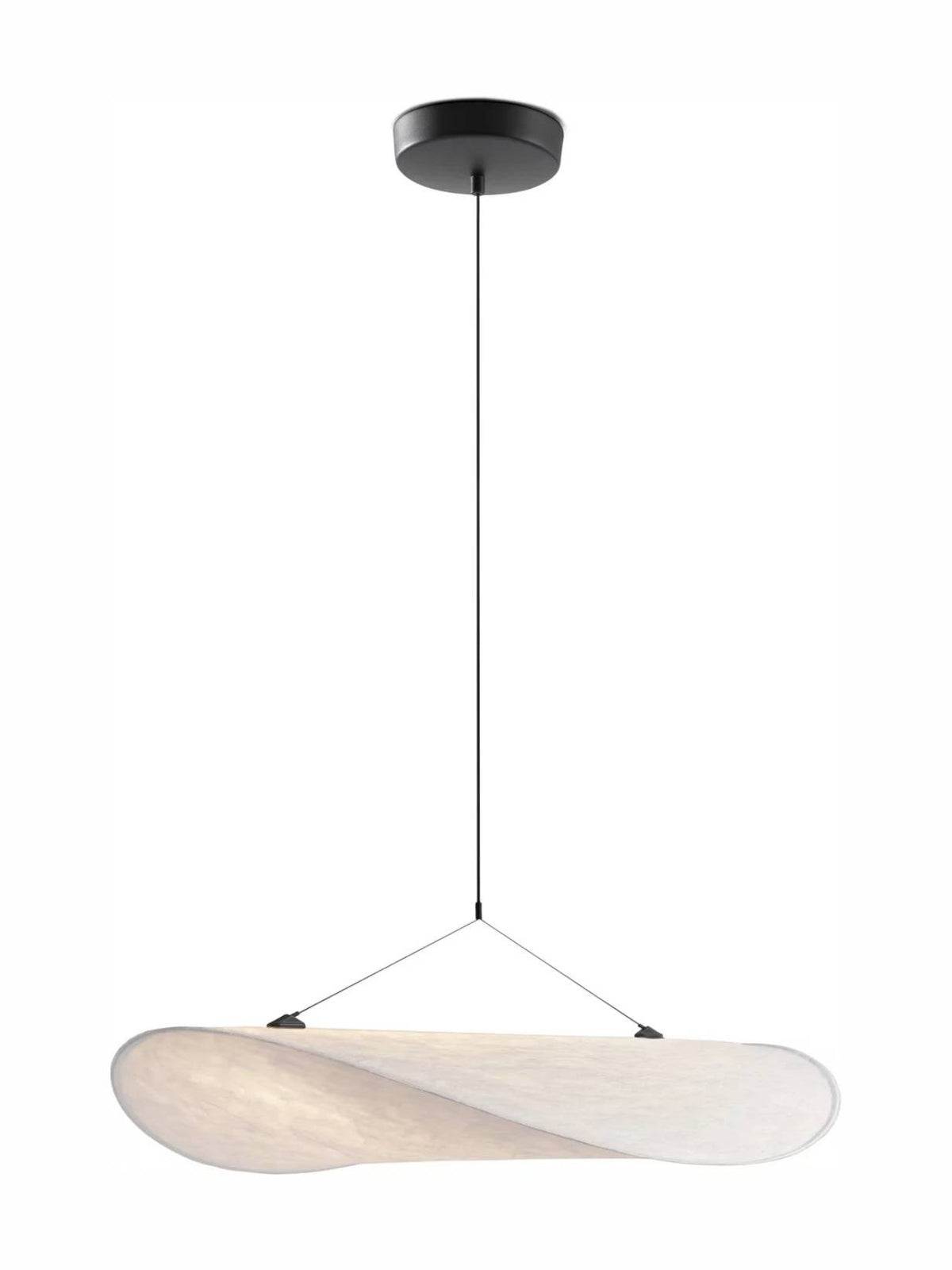 Suspension en tyvek blanc, Tense
