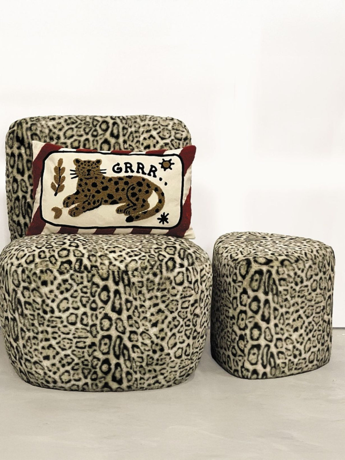 Pouf en tissu bouclette, Eve